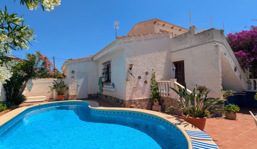 Återförsäljning - Villa -
Ciudad Quesada - Costa Blanca