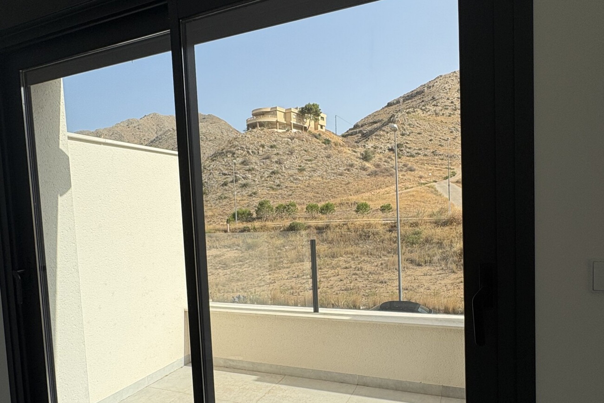 Återförsäljning - Villa -
Cox - Costa Blanca