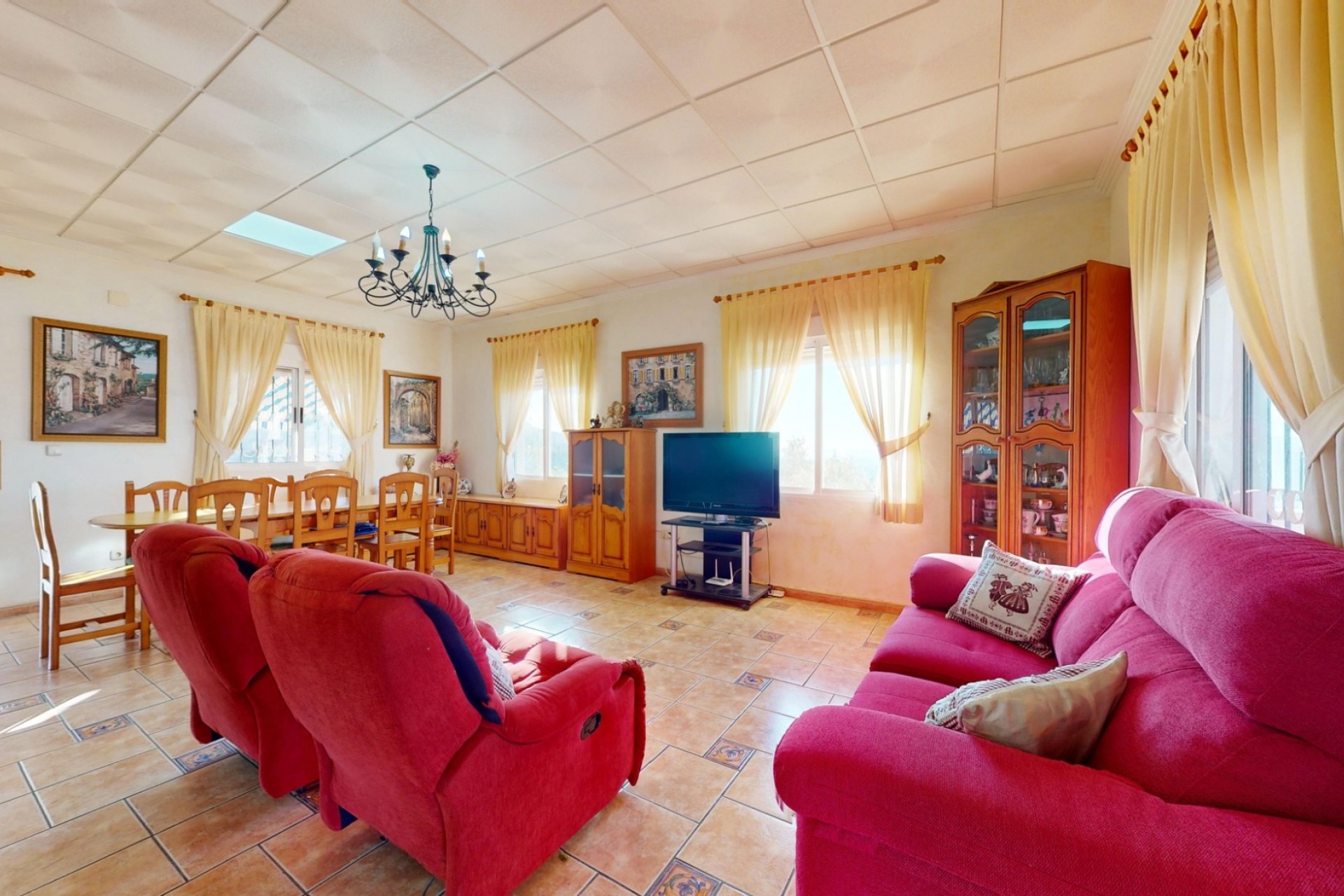 Återförsäljning - Villa -
Crevillent - Inland