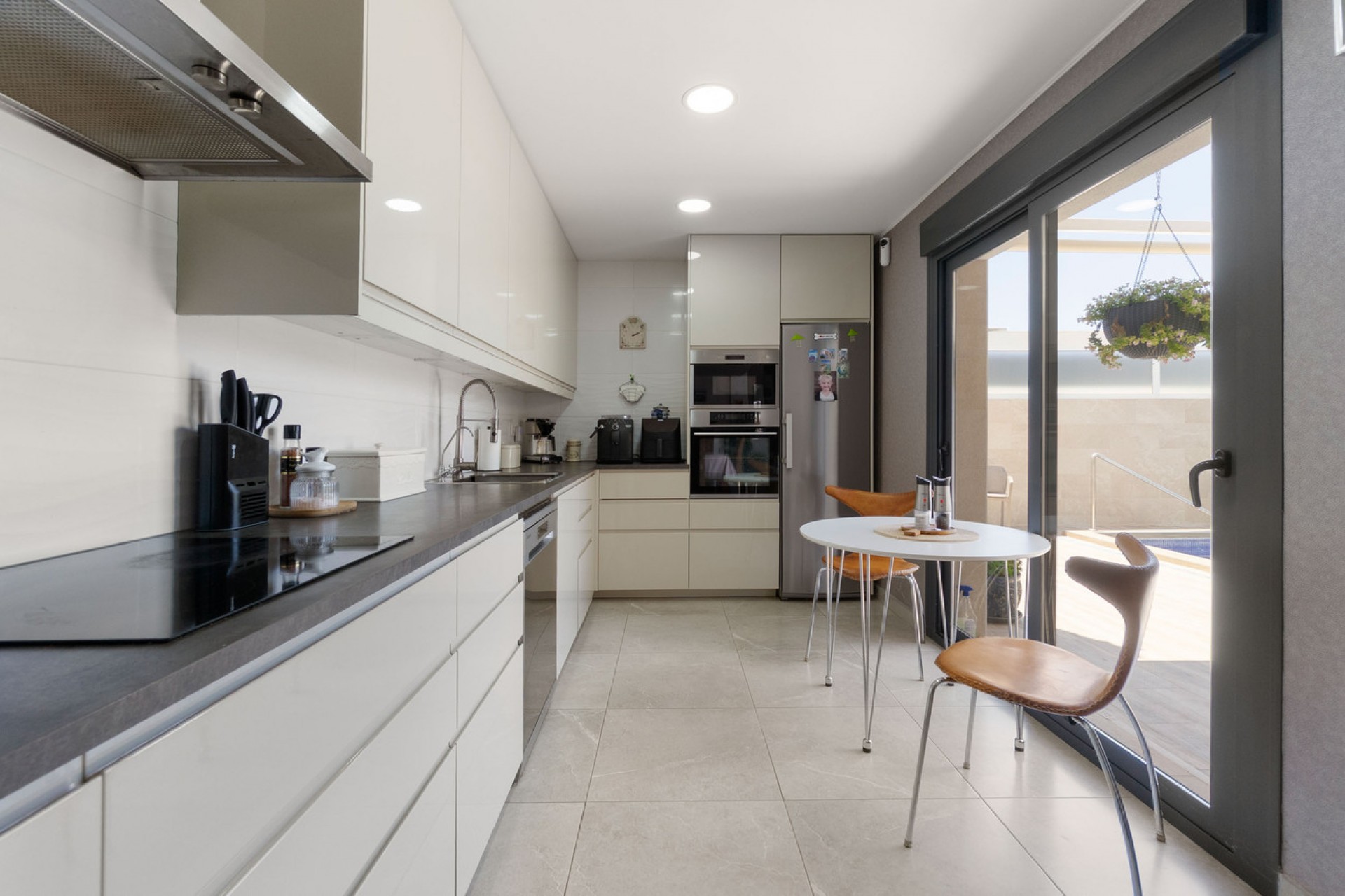 Återförsäljning - Villa -
Daya Nueva - Costa Blanca