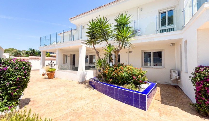 Återförsäljning - Villa -
Dehesa de Campoamor - Costa Blanca