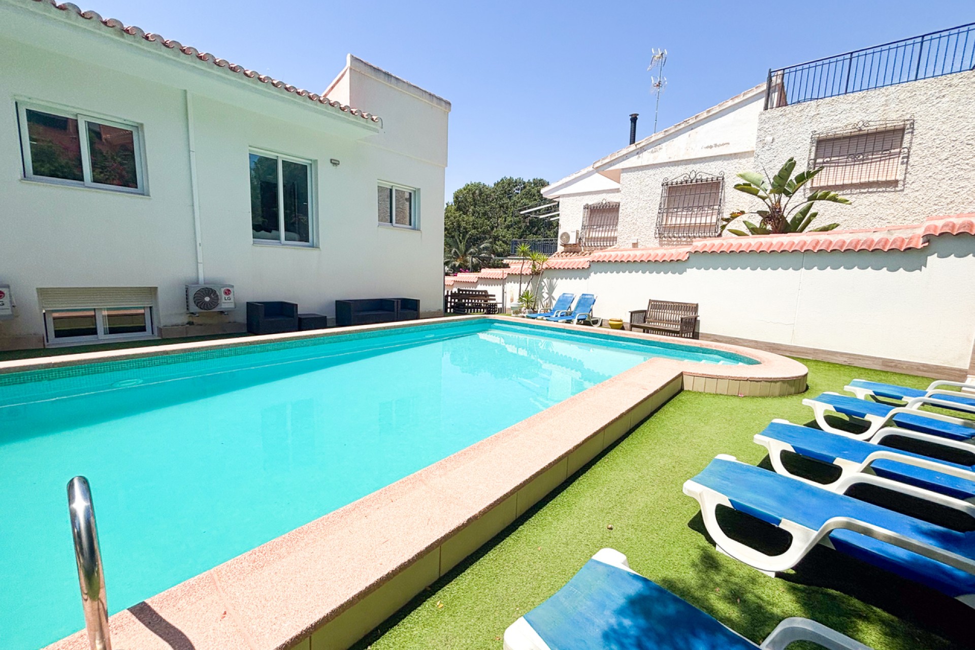 Återförsäljning - Villa -
Dehesa de Campoamor - Costa Blanca