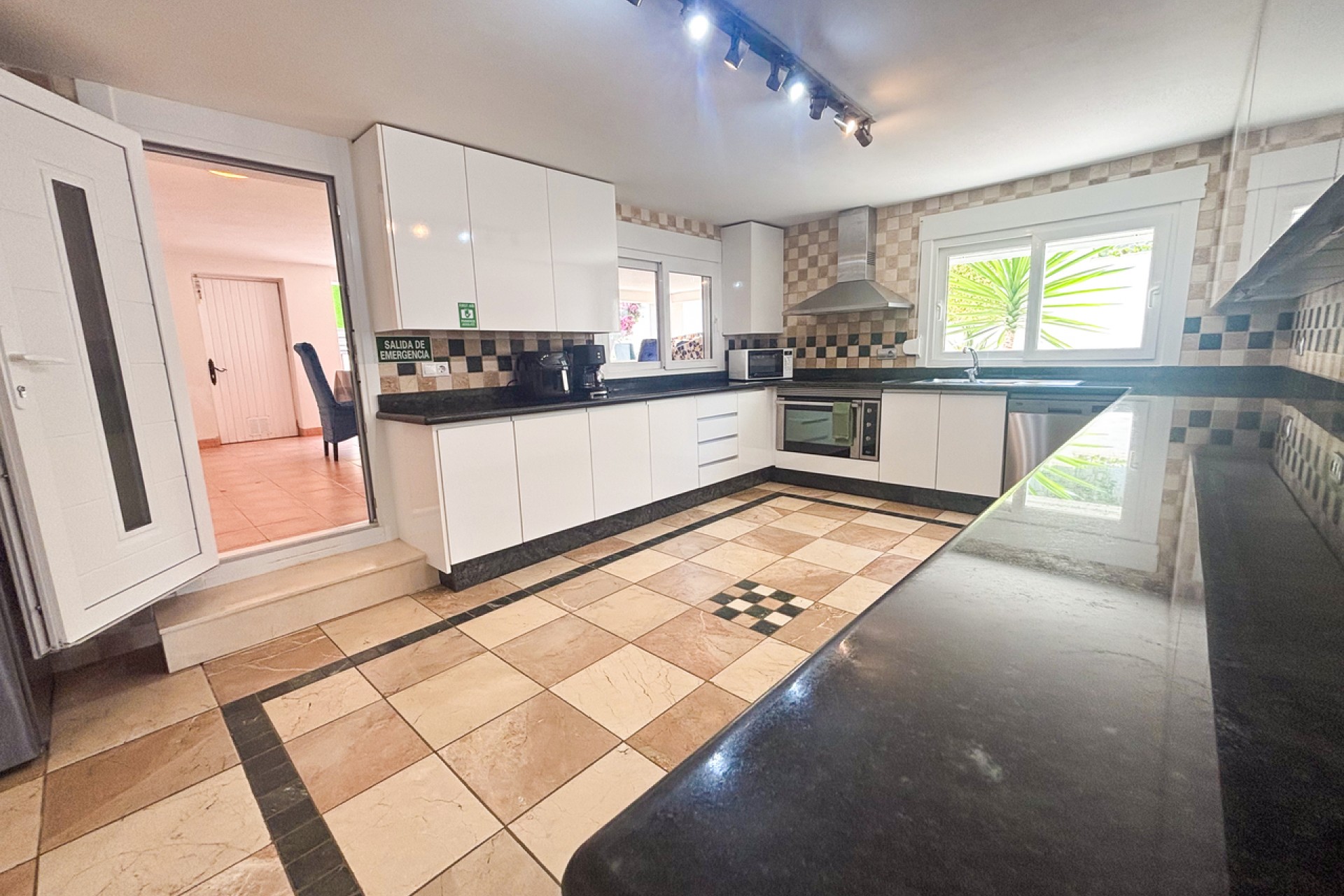 Återförsäljning - Villa -
Dehesa de Campoamor - Costa Blanca