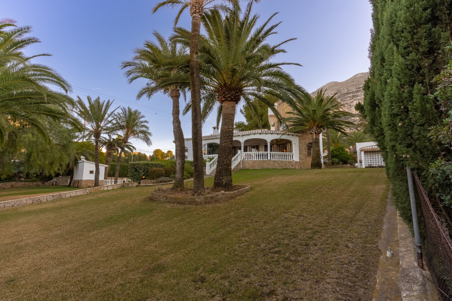 Återförsäljning - Villa -
Denia - Costa Blanca