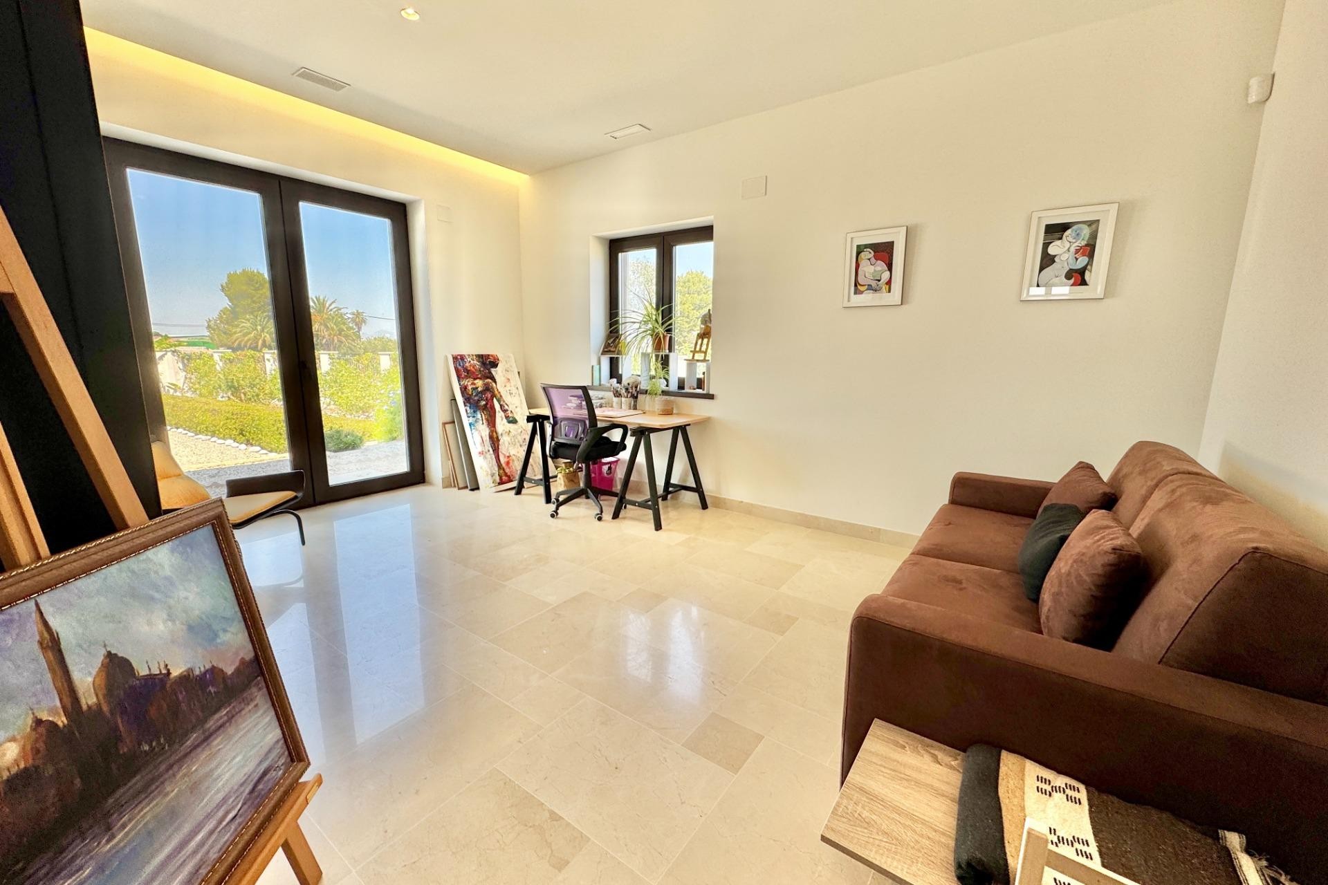 Återförsäljning - Villa -
Dolores - Comunidad Valenciana