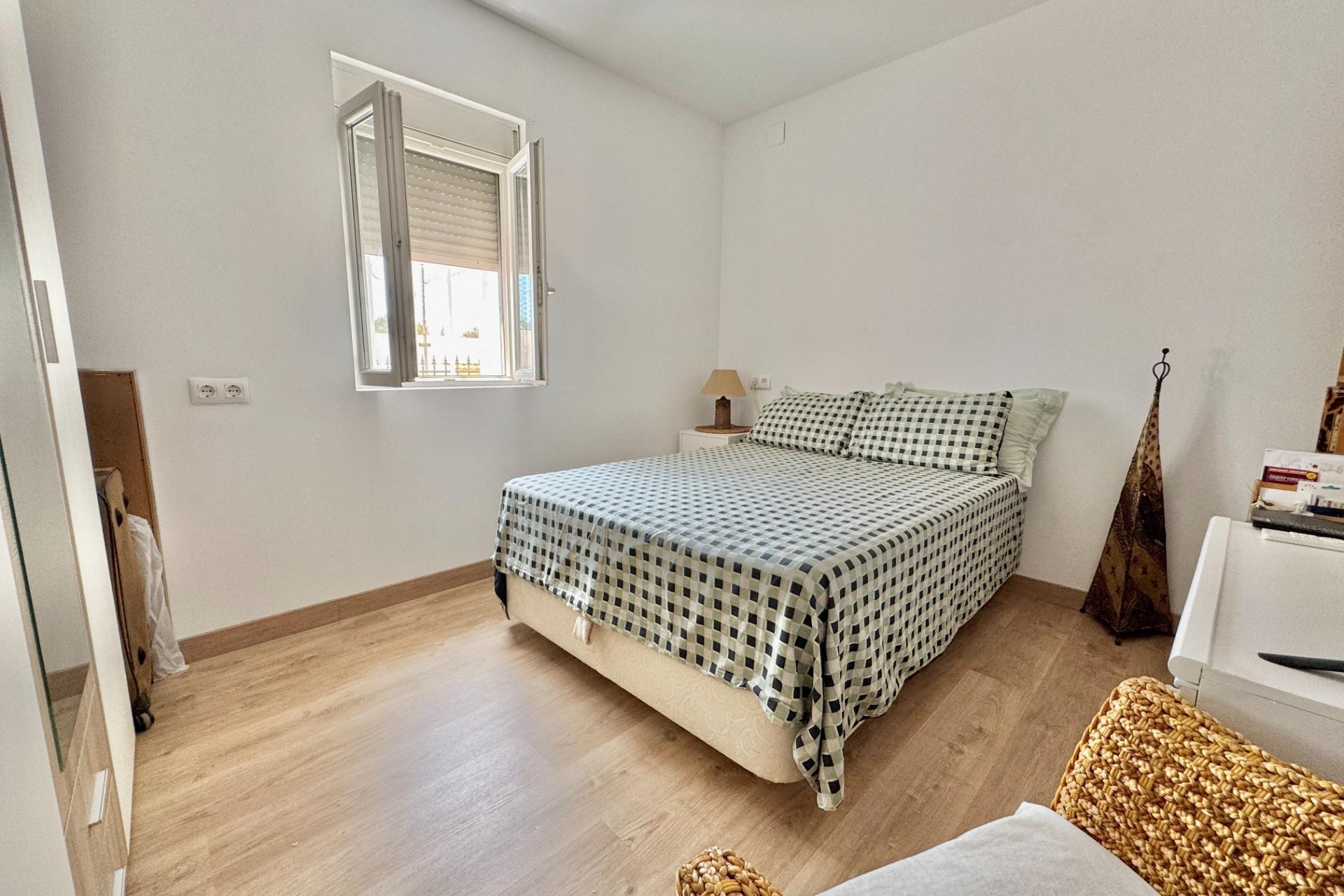 Återförsäljning - Villa -
Dolores - Comunidad Valenciana