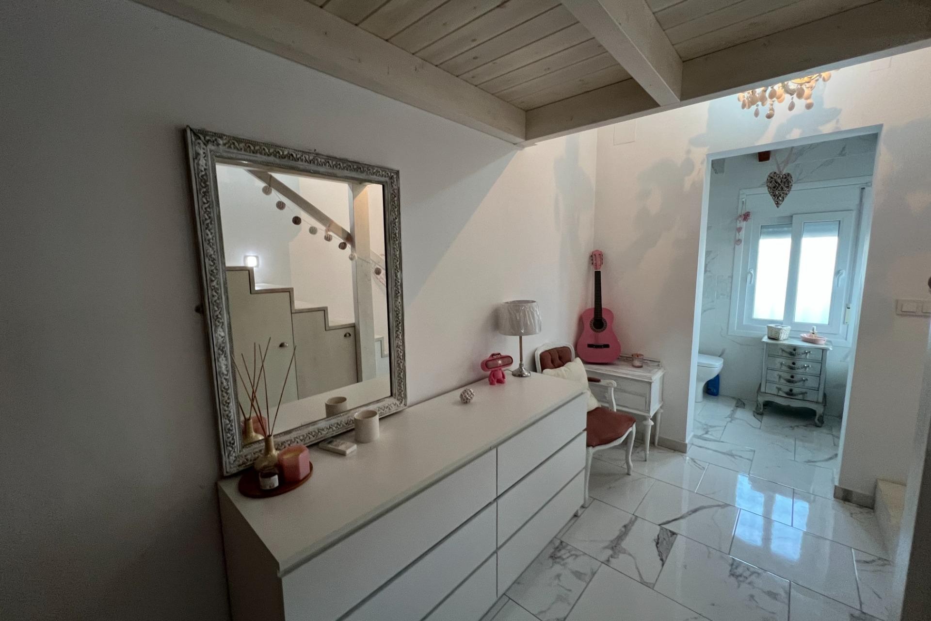 Återförsäljning - Villa -
Dolores - Comunidad Valenciana