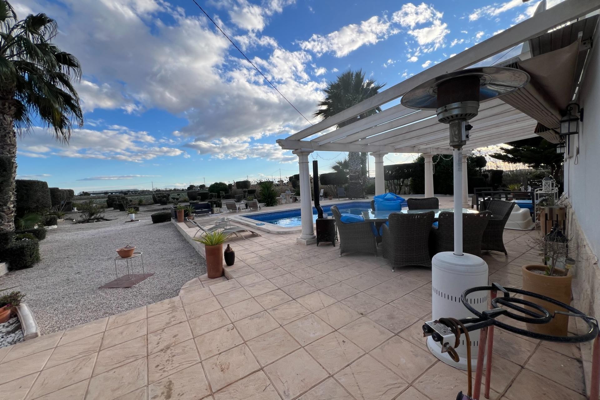 Återförsäljning - Villa -
Dolores - Comunidad Valenciana