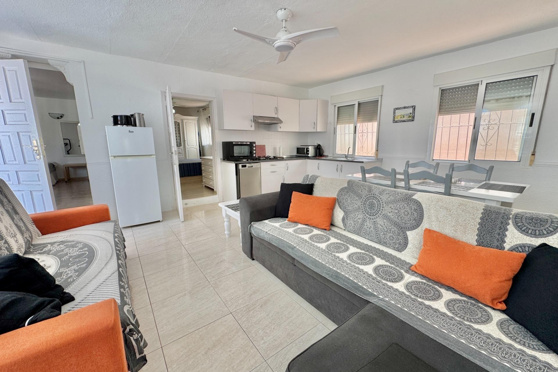 Återförsäljning - Villa -
Dolores - Comunidad Valenciana