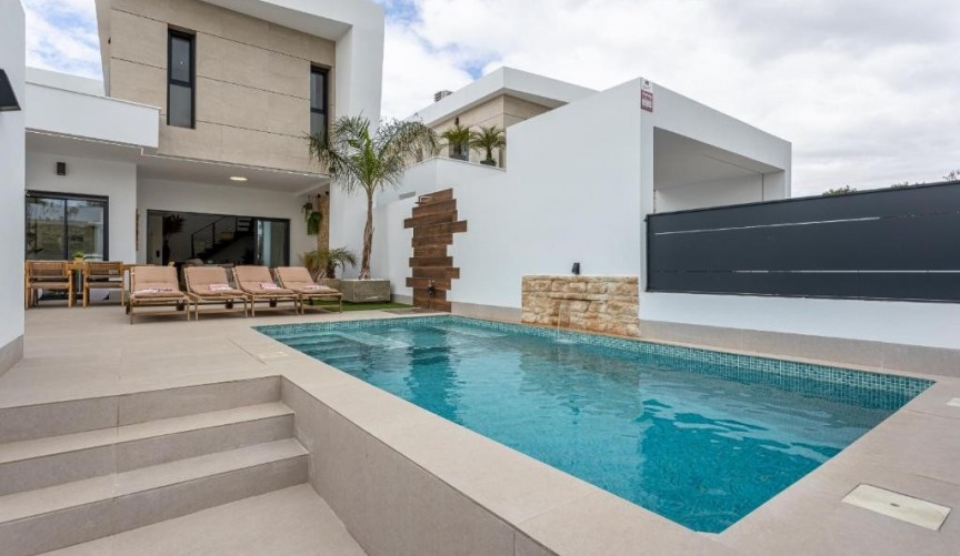 Återförsäljning - Villa -
Dolores - Costa Blanca