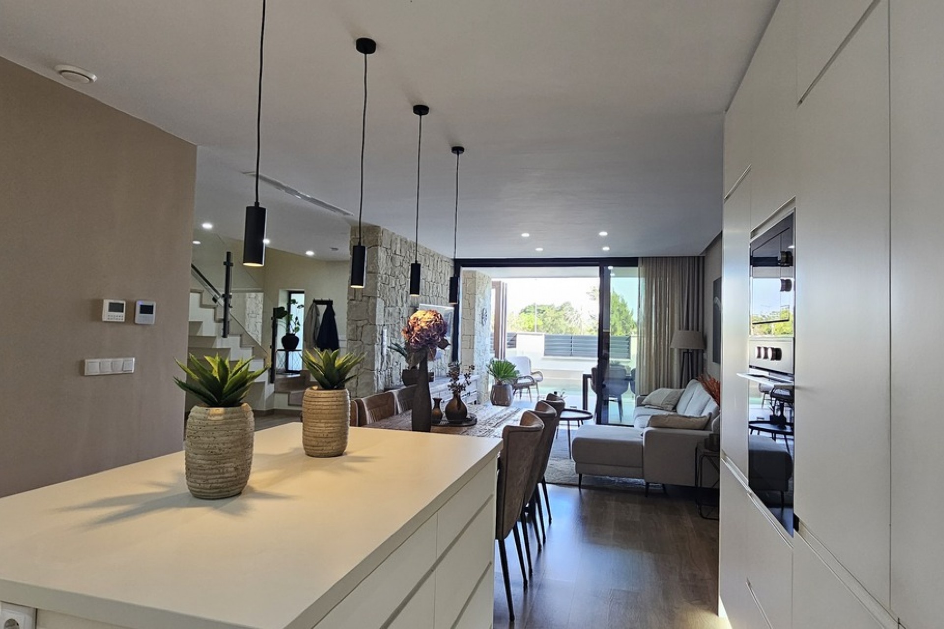 Återförsäljning - Villa -
Dolores - Sector 4