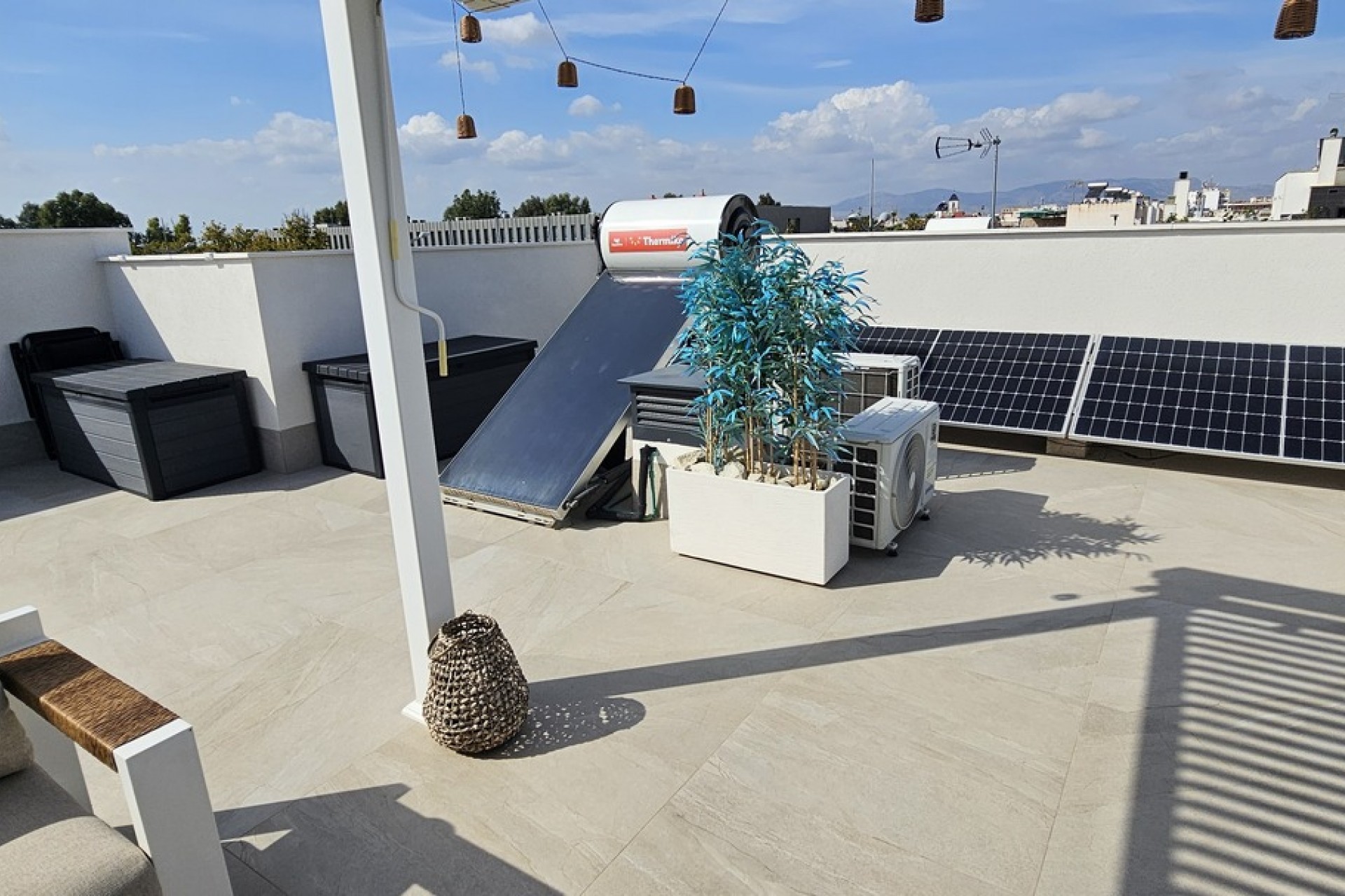 Återförsäljning - Villa -
Dolores - Sector 4