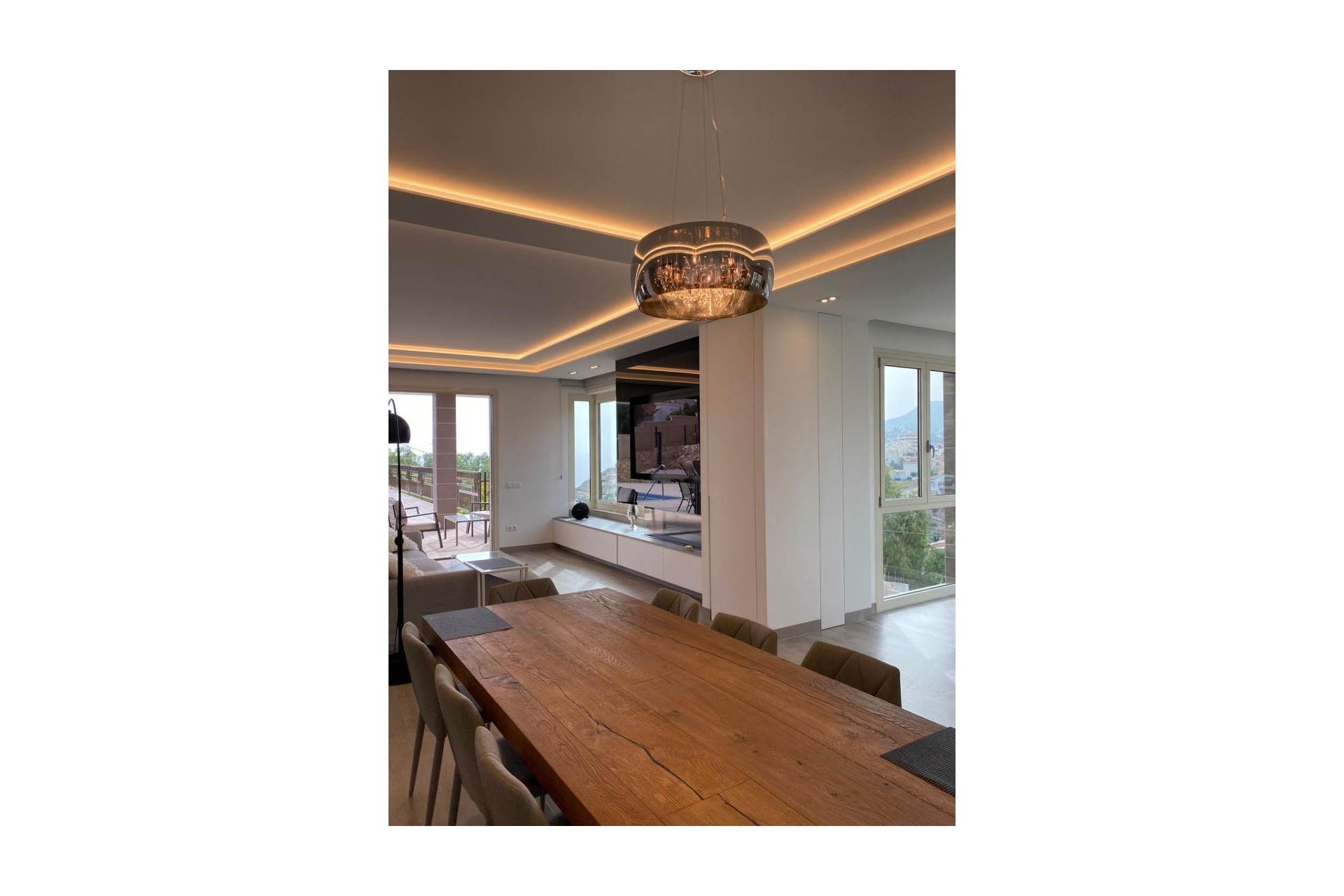 Återförsäljning - Villa -
El Campello - Costa Blanca