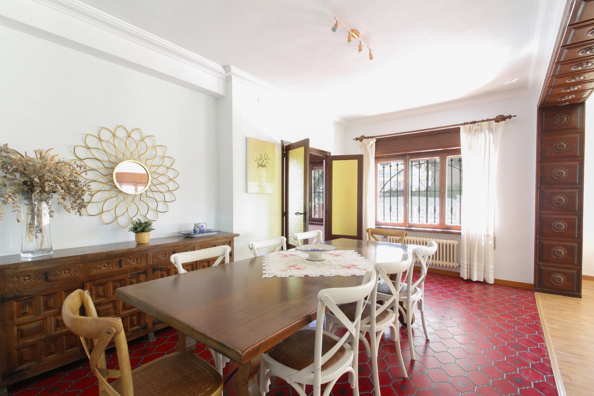 Återförsäljning - Villa -
El Campello - Costa Blanca