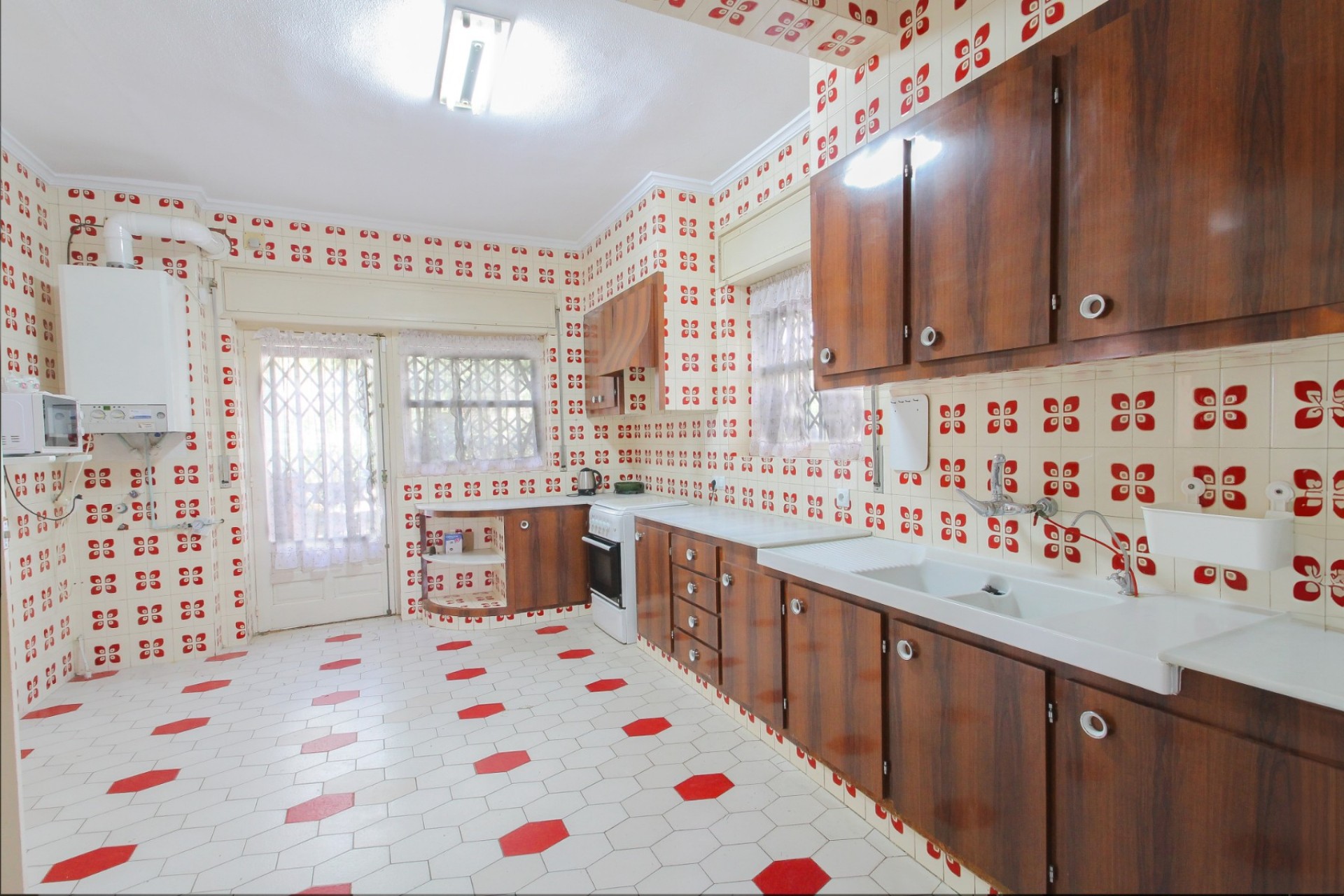 Återförsäljning - Villa -
El Campello - Costa Blanca