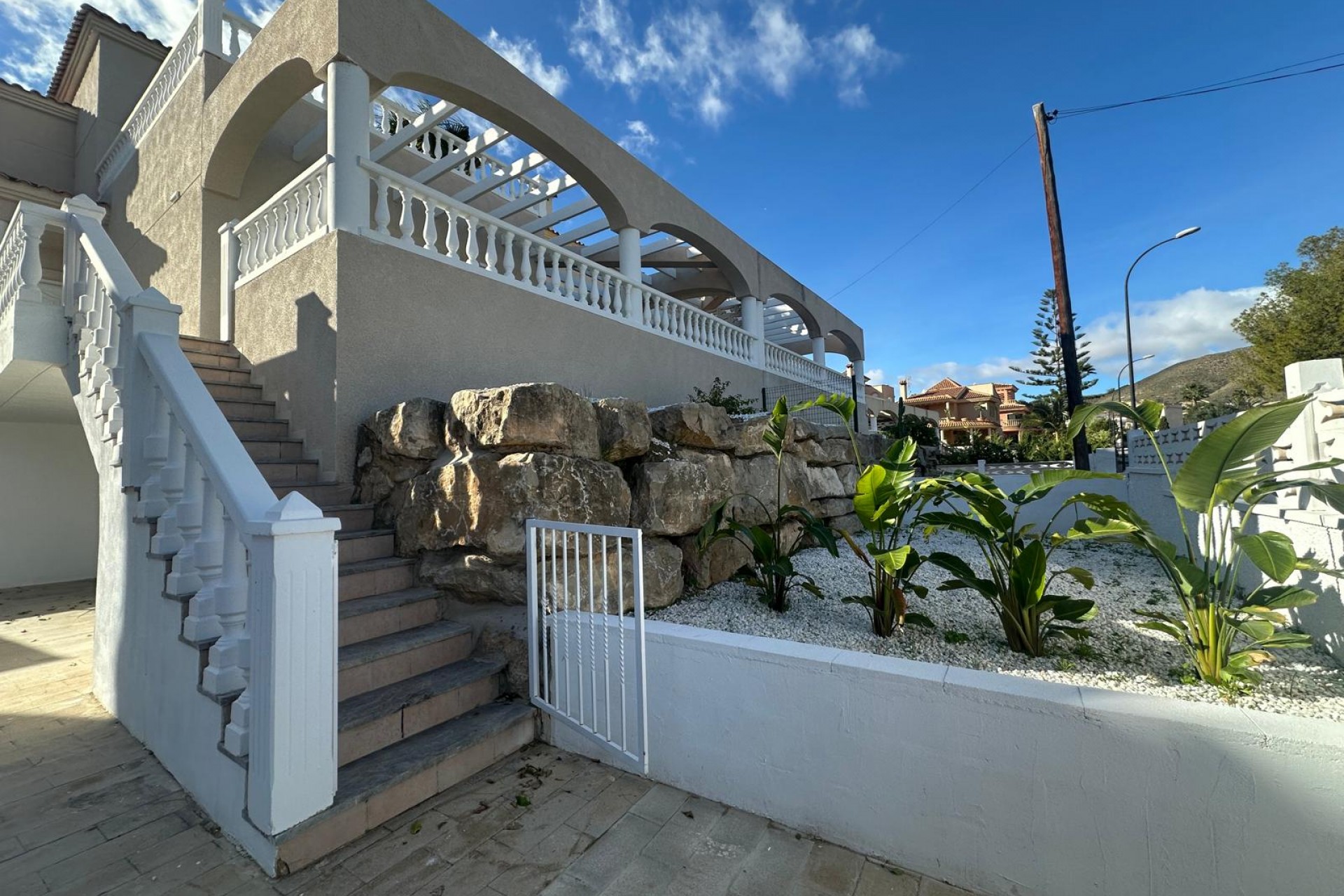 Återförsäljning - Villa -
El Campello - Costa Blanca