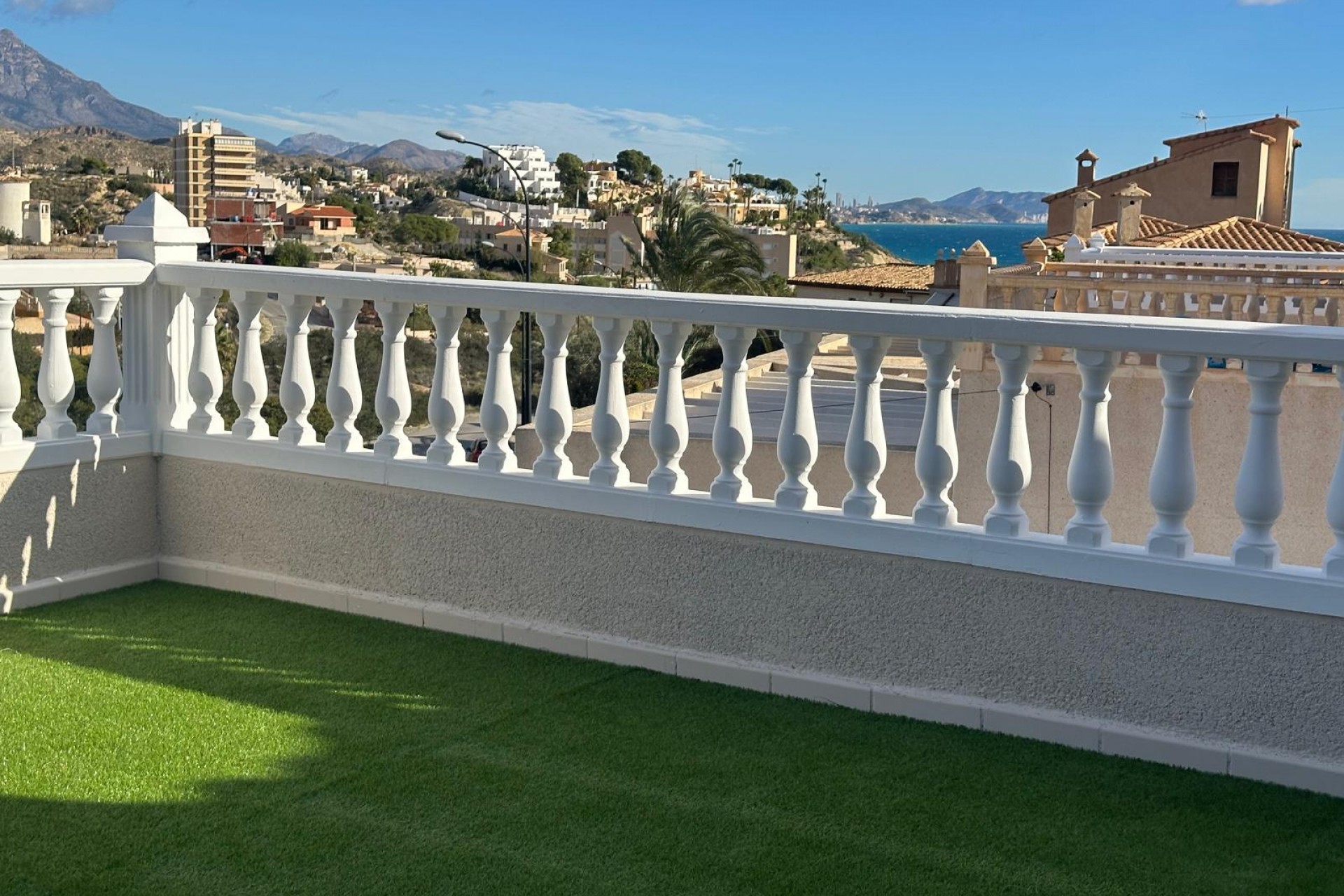 Återförsäljning - Villa -
El Campello - Costa Blanca