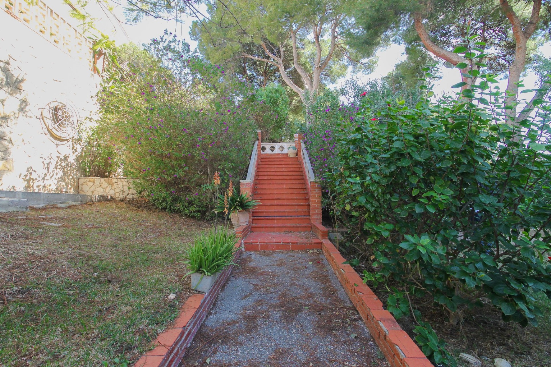 Återförsäljning - Villa -
El Campello - Costa Blanca