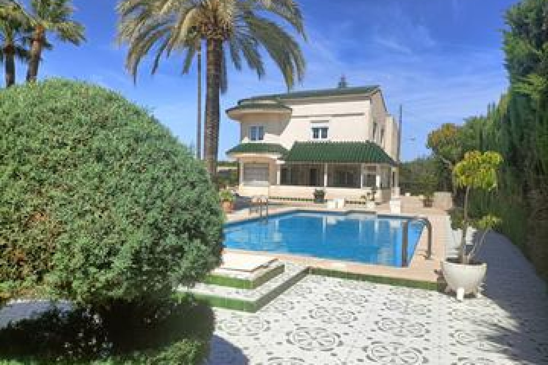 Återförsäljning - Villa -
Elche - Costa Blanca