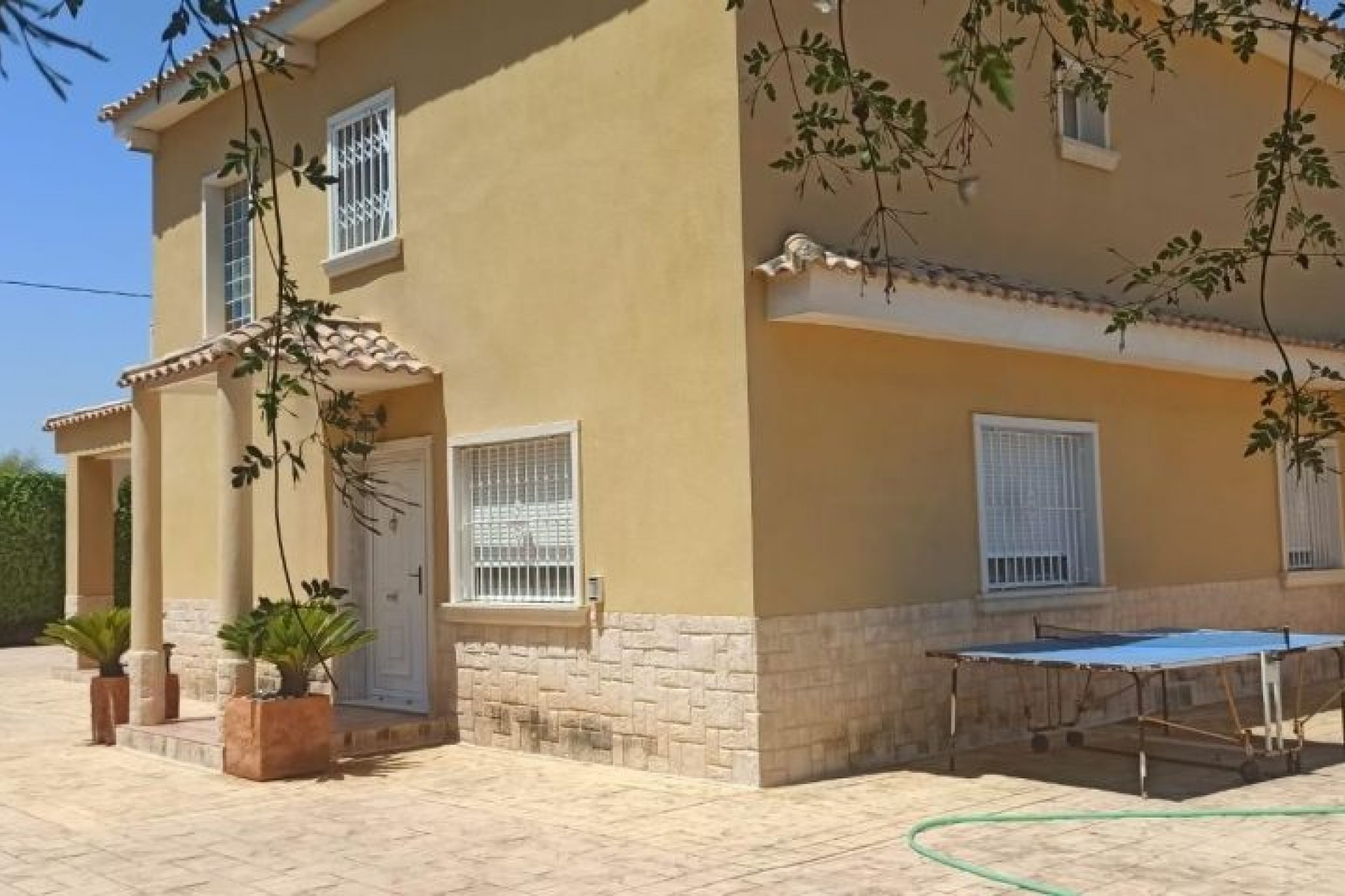 Återförsäljning - Villa -
Elche - Costa Blanca