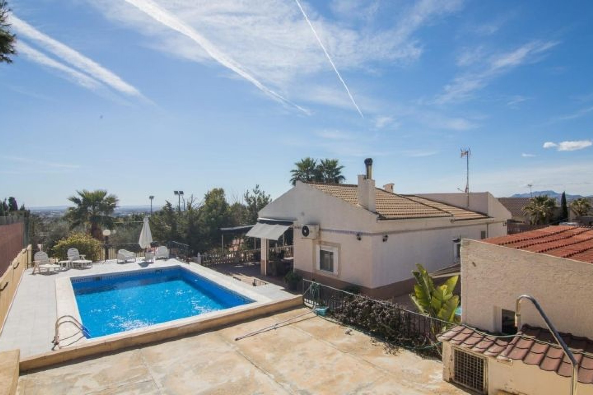 Återförsäljning - Villa -
Elche - Costa Blanca