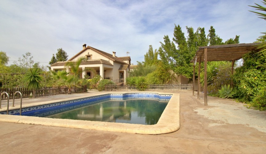 Återförsäljning - Villa -
Elche Pedanías - Valverde