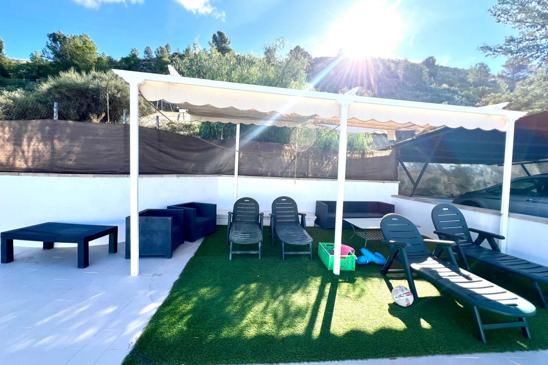 Återförsäljning - Villa -
Elda - Inland