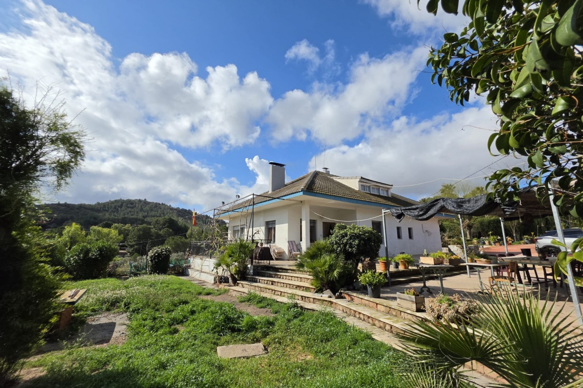 Återförsäljning - Villa -
Elda - Inland