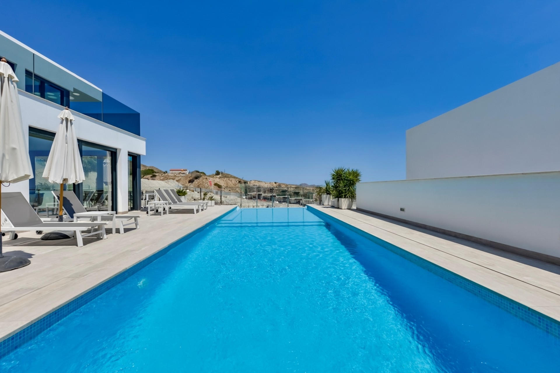 Återförsäljning - Villa -
Finestrat - Balcón De Finestrat
