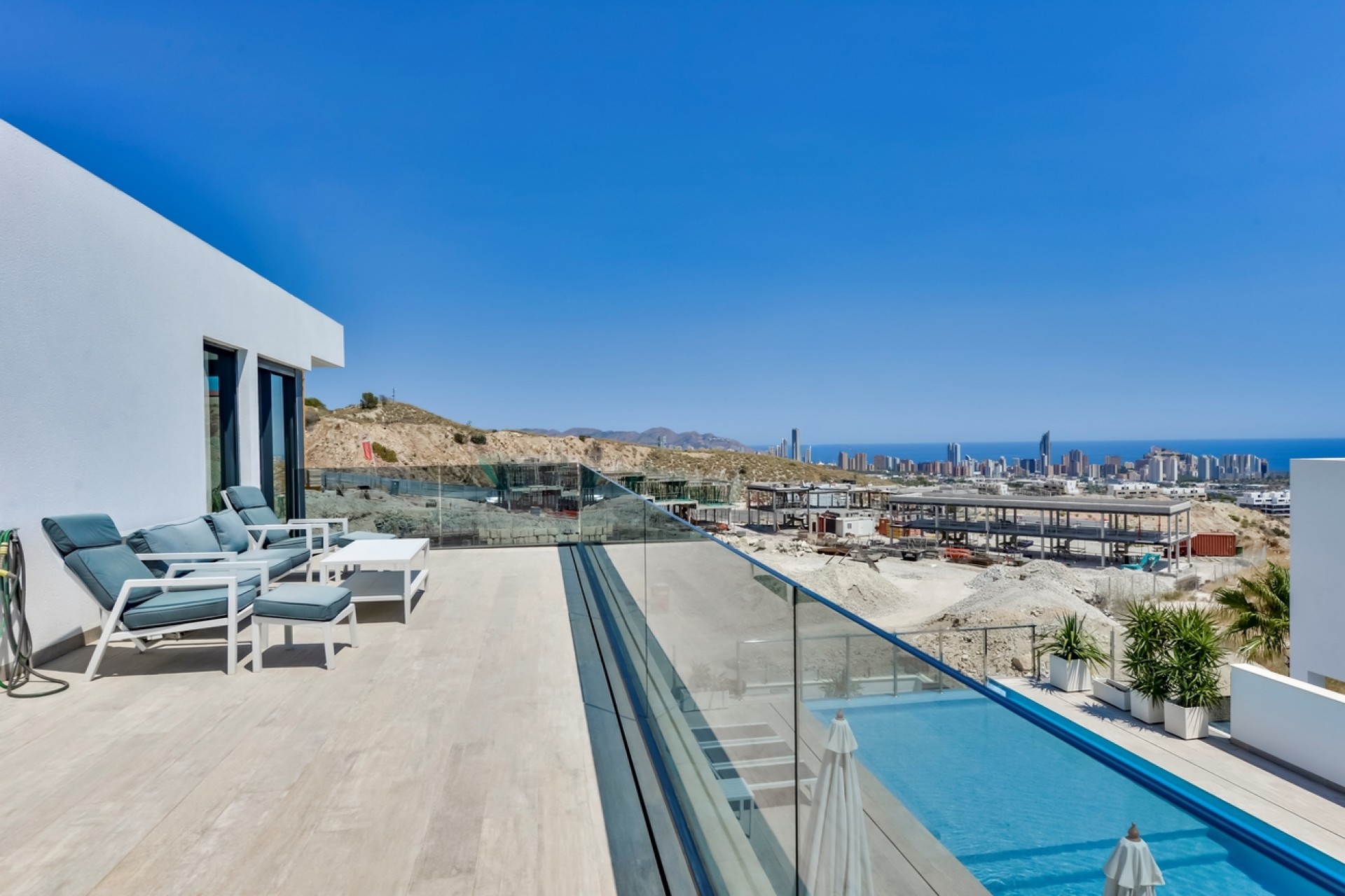 Återförsäljning - Villa -
Finestrat - Balcón De Finestrat