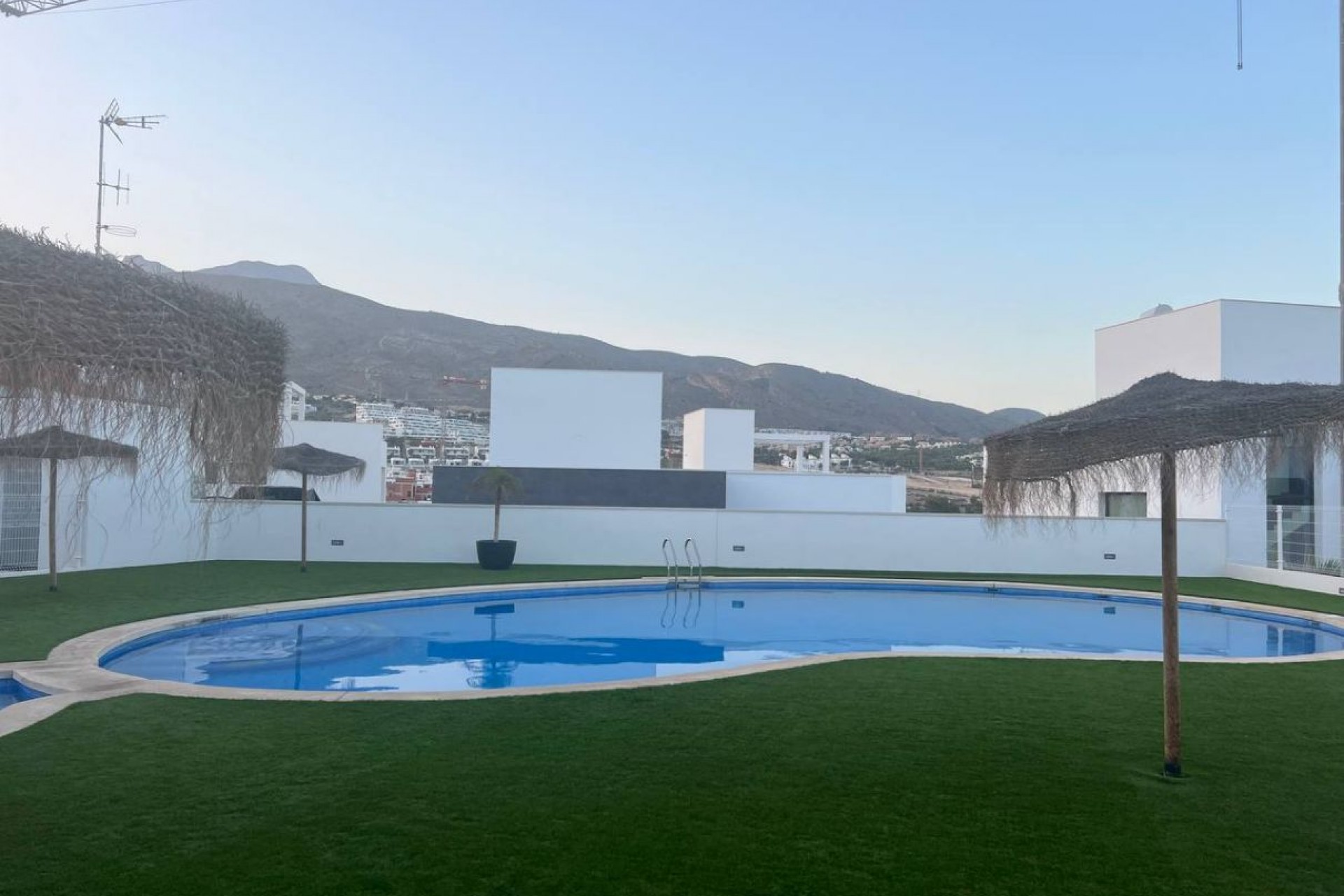 Återförsäljning - Villa -
Finestrat - Costa Blanca