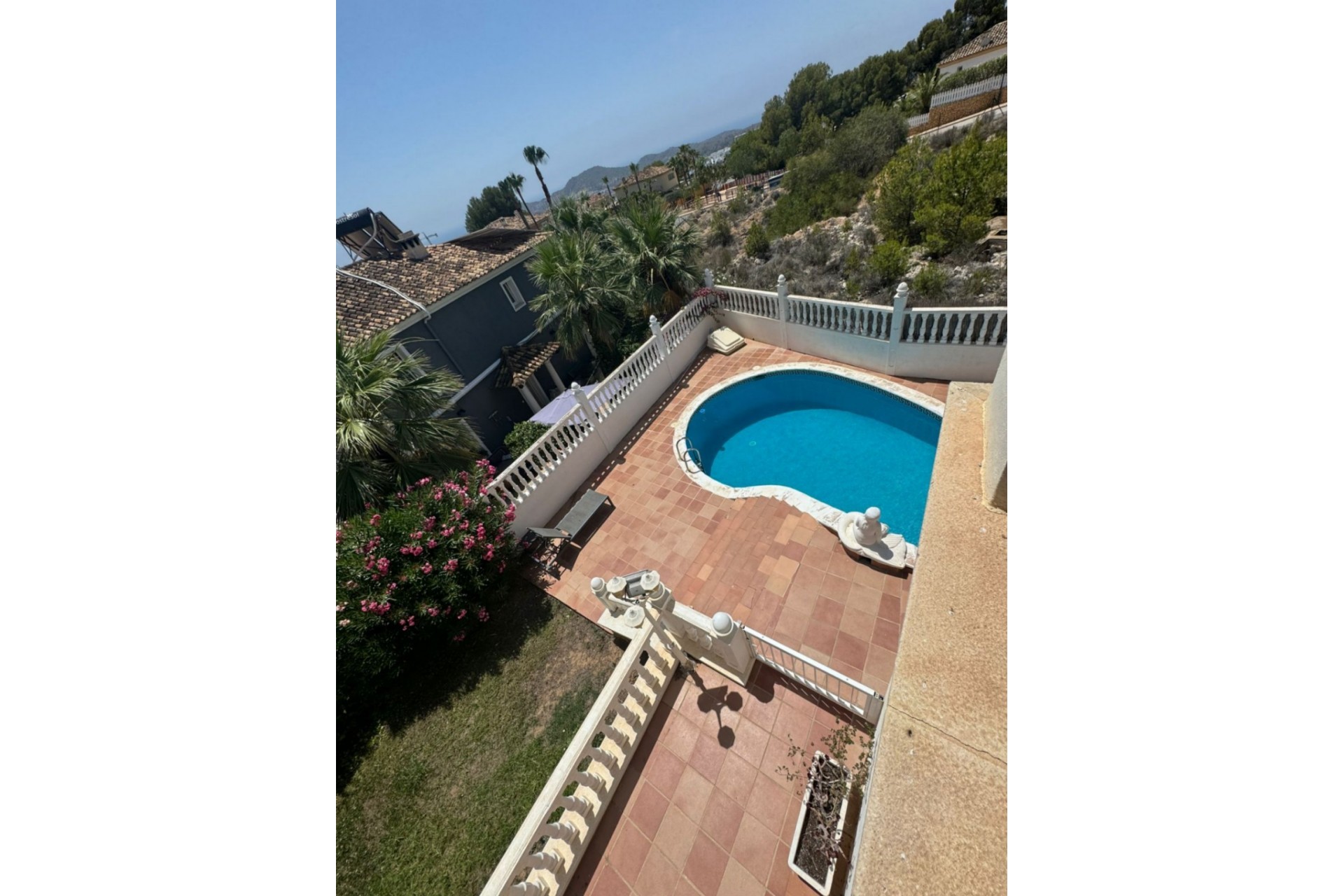 Återförsäljning - Villa -
Finestrat - Costa Blanca