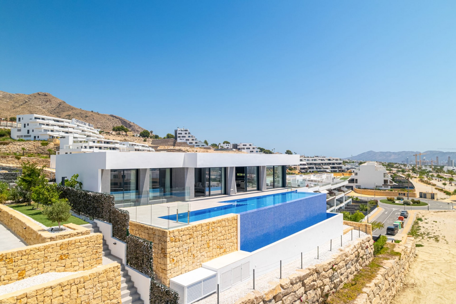 Återförsäljning - Villa -
Finestrat - Costa Blanca