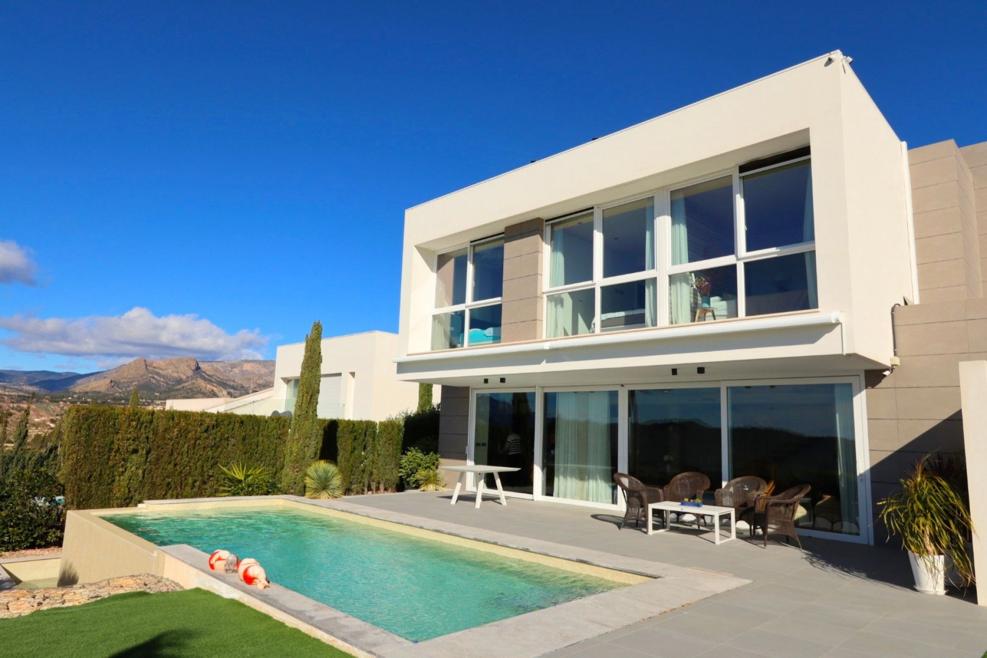 Återförsäljning - Villa -
Finestrat - Costa Blanca