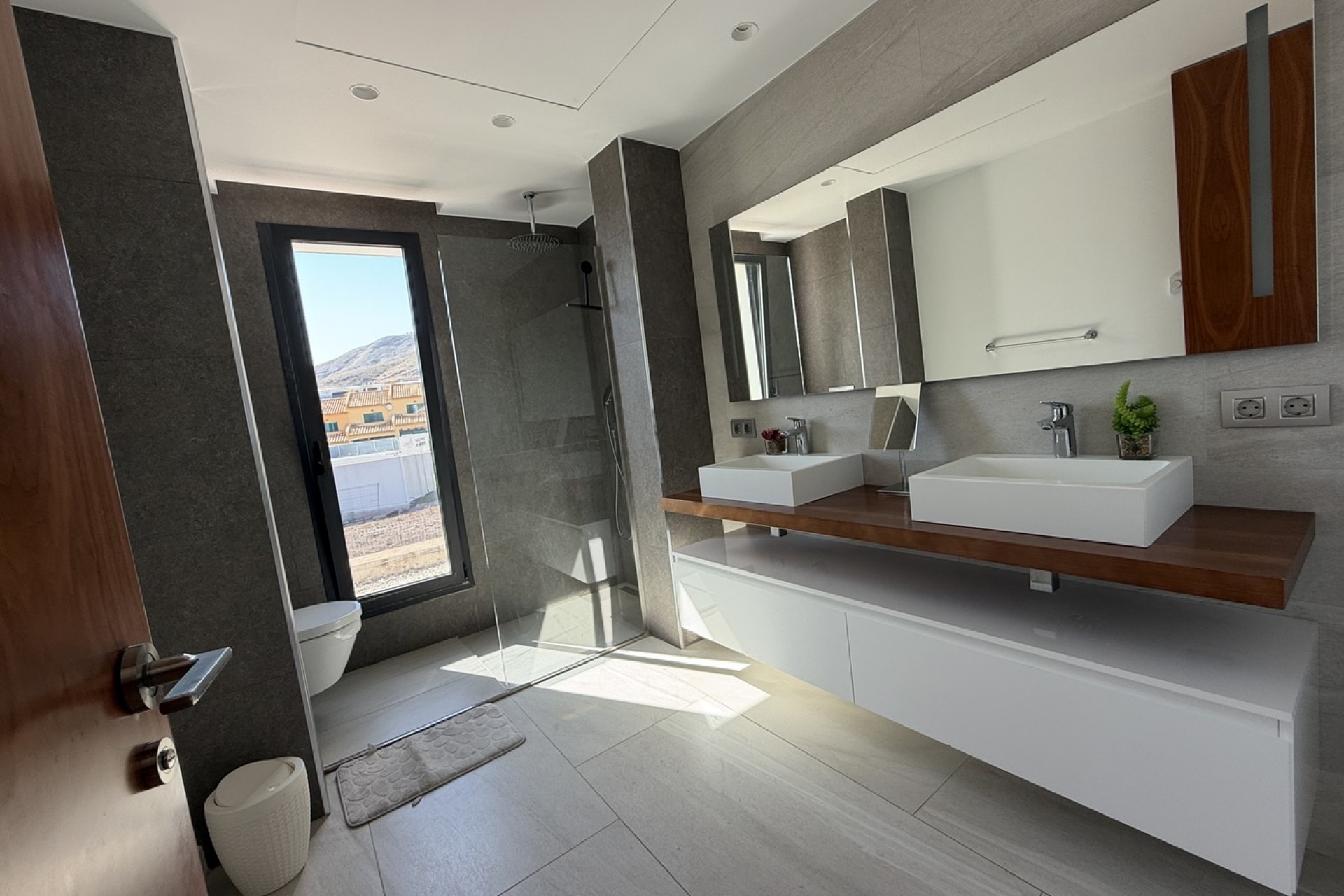 Återförsäljning - Villa -
Finestrat - Costa Blanca
