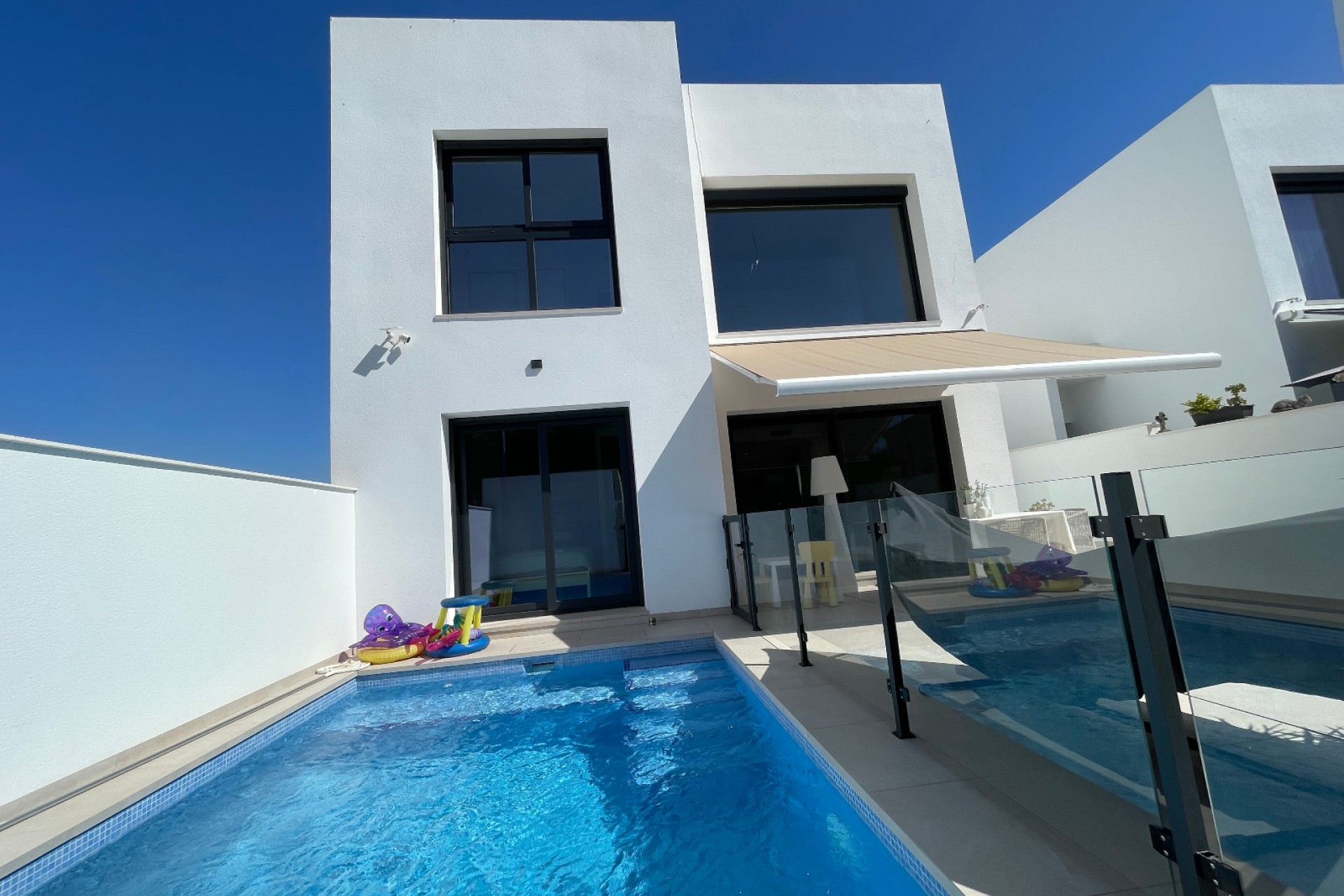 Återförsäljning - Villa -
Formentera del Segura - Costa Blanca