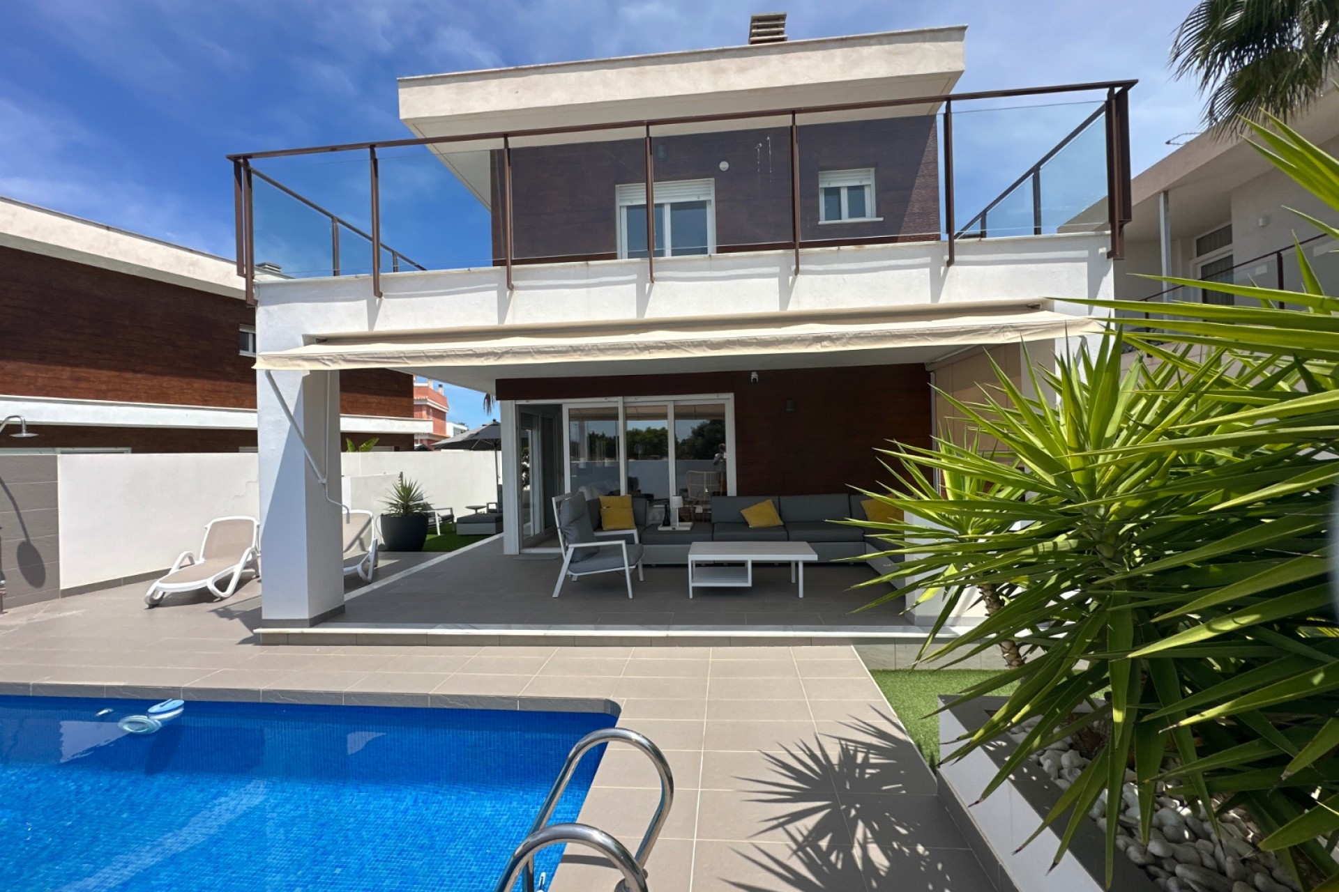 Återförsäljning - Villa -
Gran Alacant - Costa Blanca