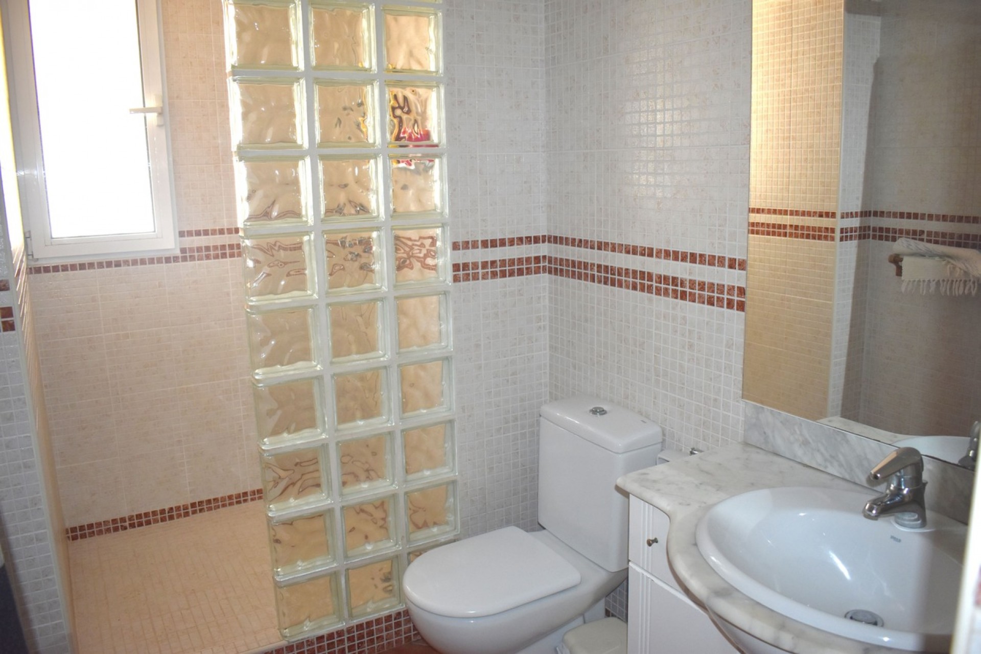 Återförsäljning - Villa -
Guardamar del Segura - Costa Blanca