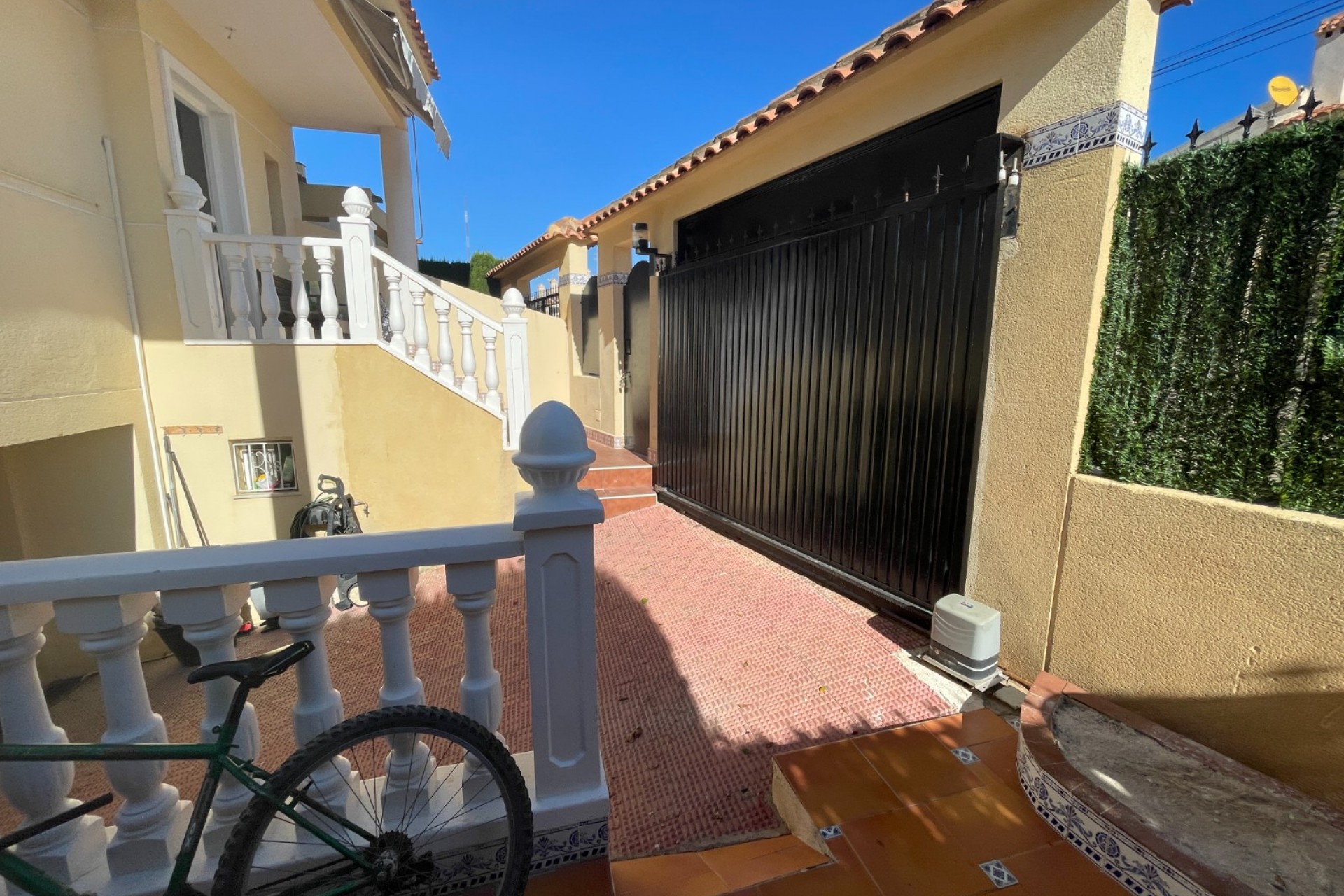 Återförsäljning - Villa -
Guardamar del Segura - Costa Blanca