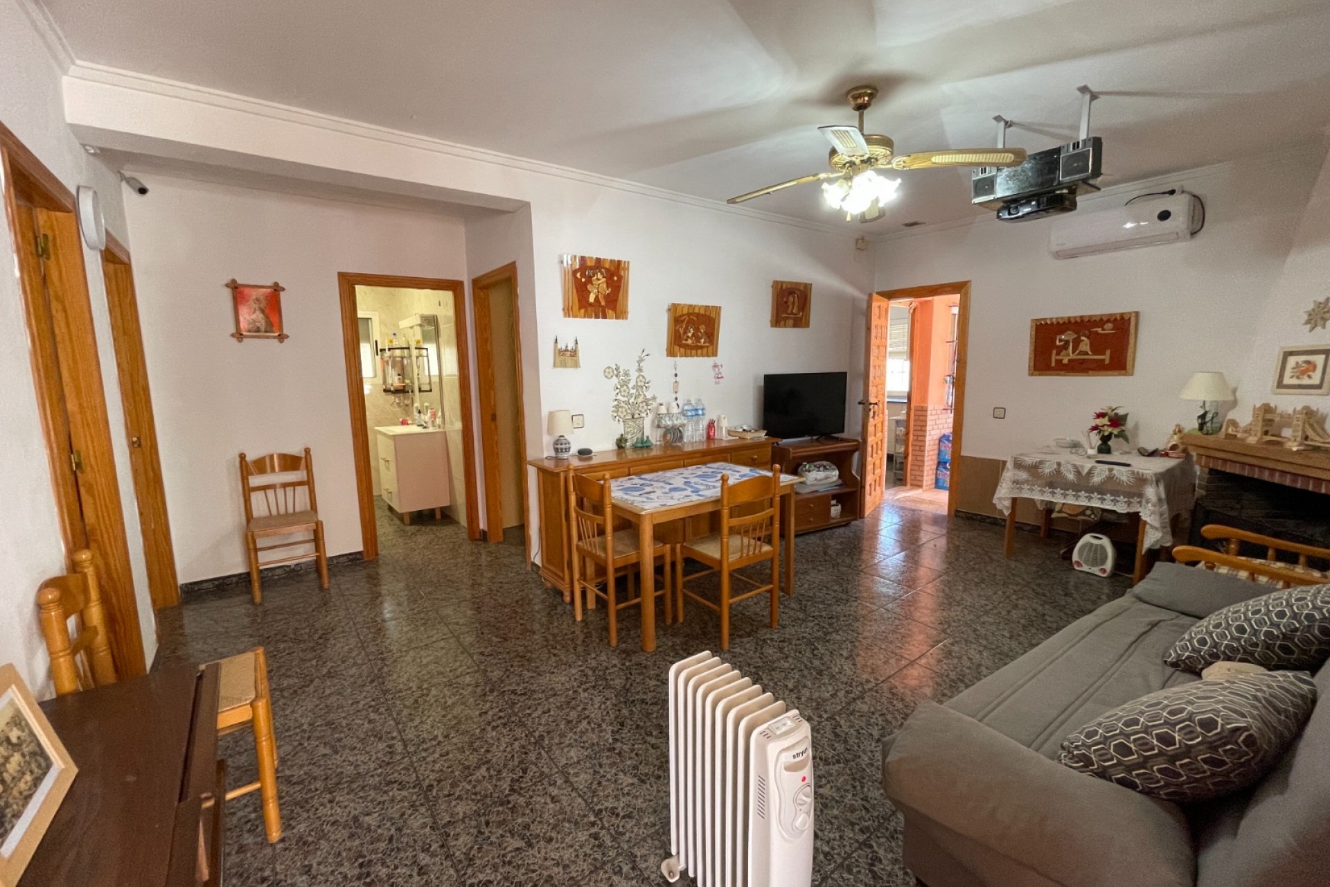 Återförsäljning - Villa -
Guardamar del Segura - Costa Blanca