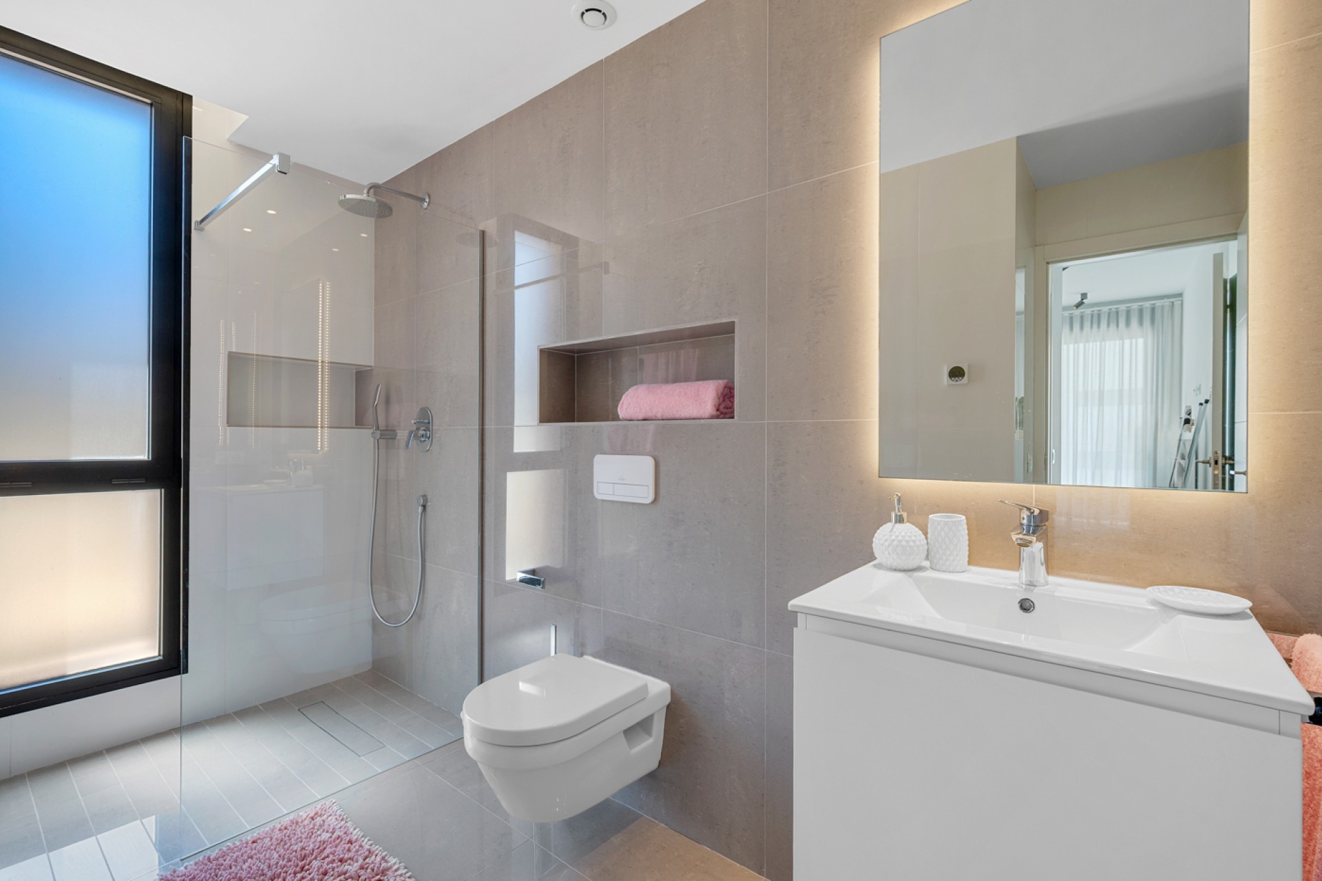 Återförsäljning - Villa -
Guardamar del Segura - Costa Blanca