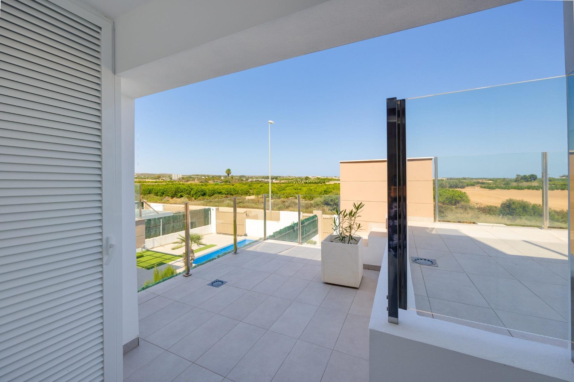 Återförsäljning - Villa -
Guardamar del Segura - El Raso