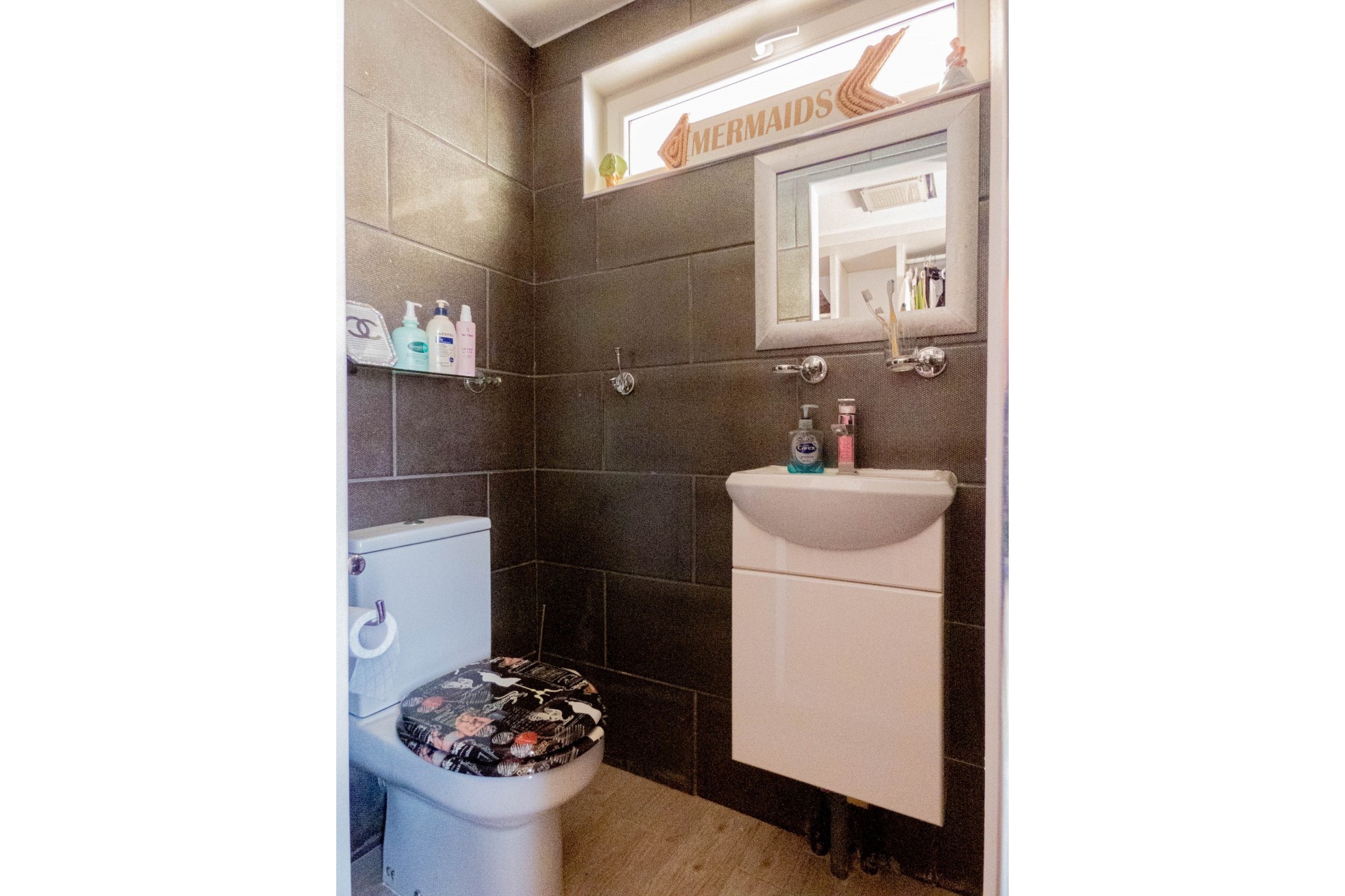 Återförsäljning - Villa -
Heredades - Costa Blanca