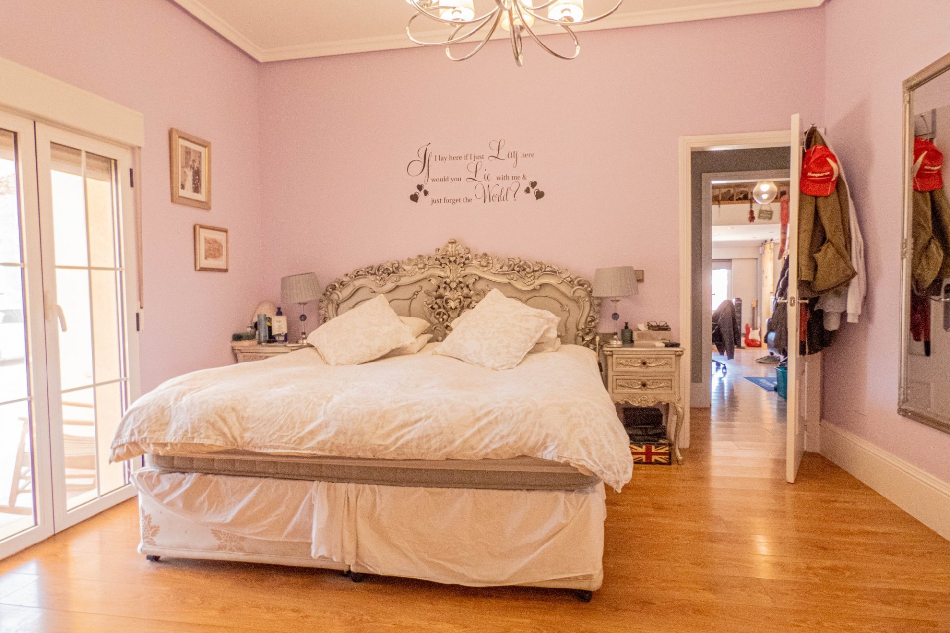 Återförsäljning - Villa -
Heredades - Costa Blanca