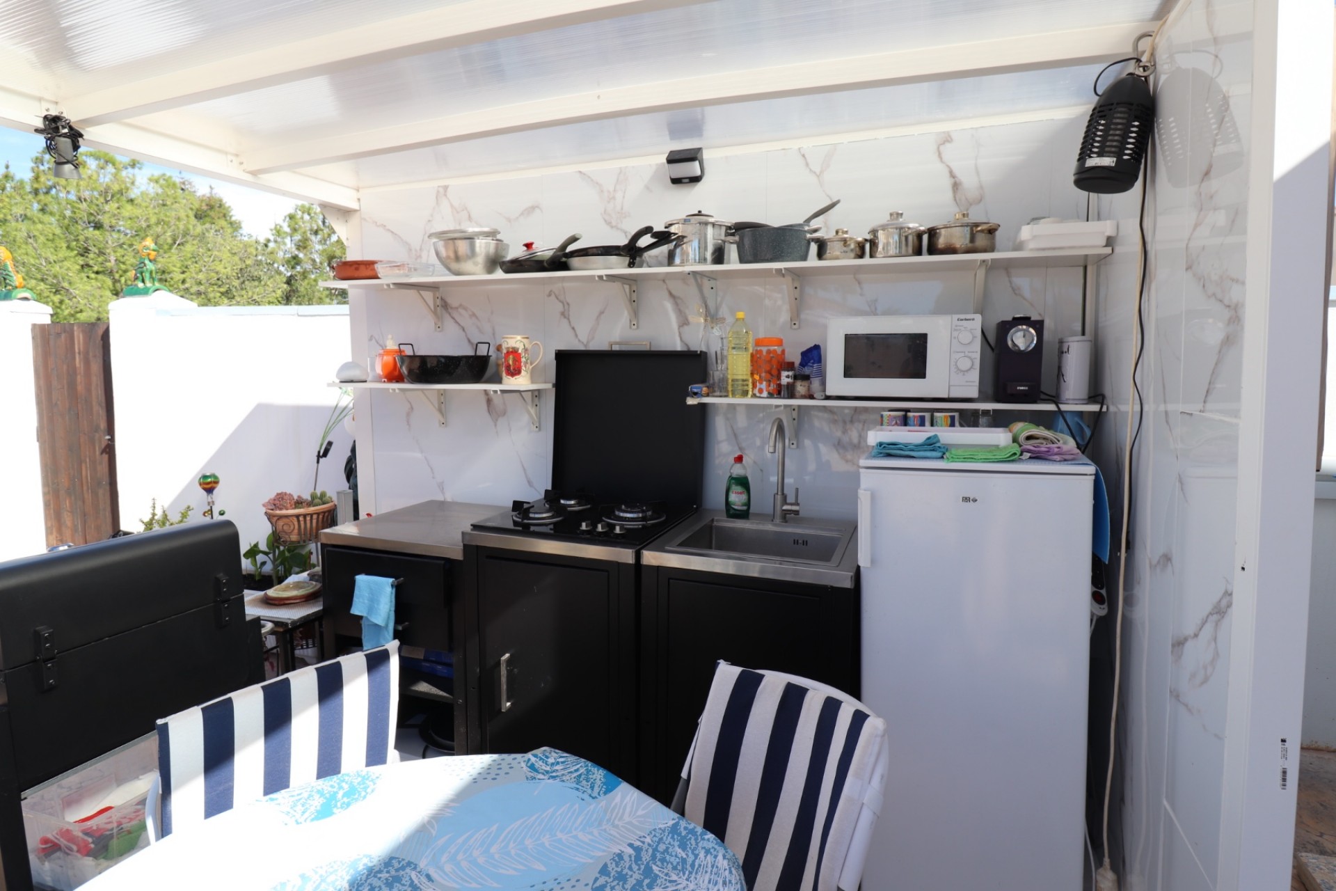 Återförsäljning - Villa -
Hondón de las Nieves - Inland