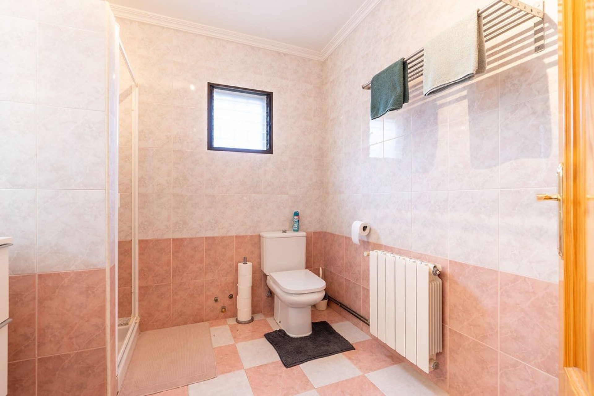 Återförsäljning - Villa -
Hondón de las Nieves - Inland