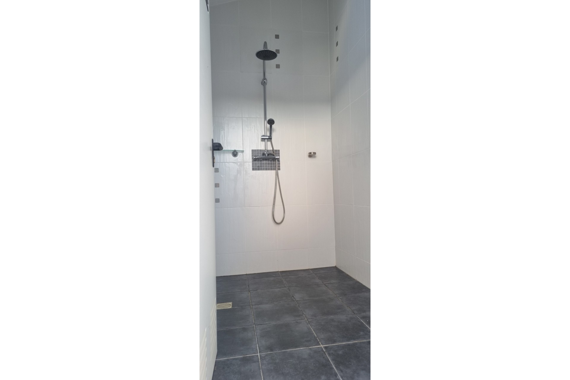 Återförsäljning - Villa -
Hondón de los Fráiles - Inland