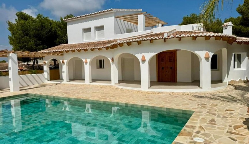 Återförsäljning - Villa -
Jávea - Costa Blanca