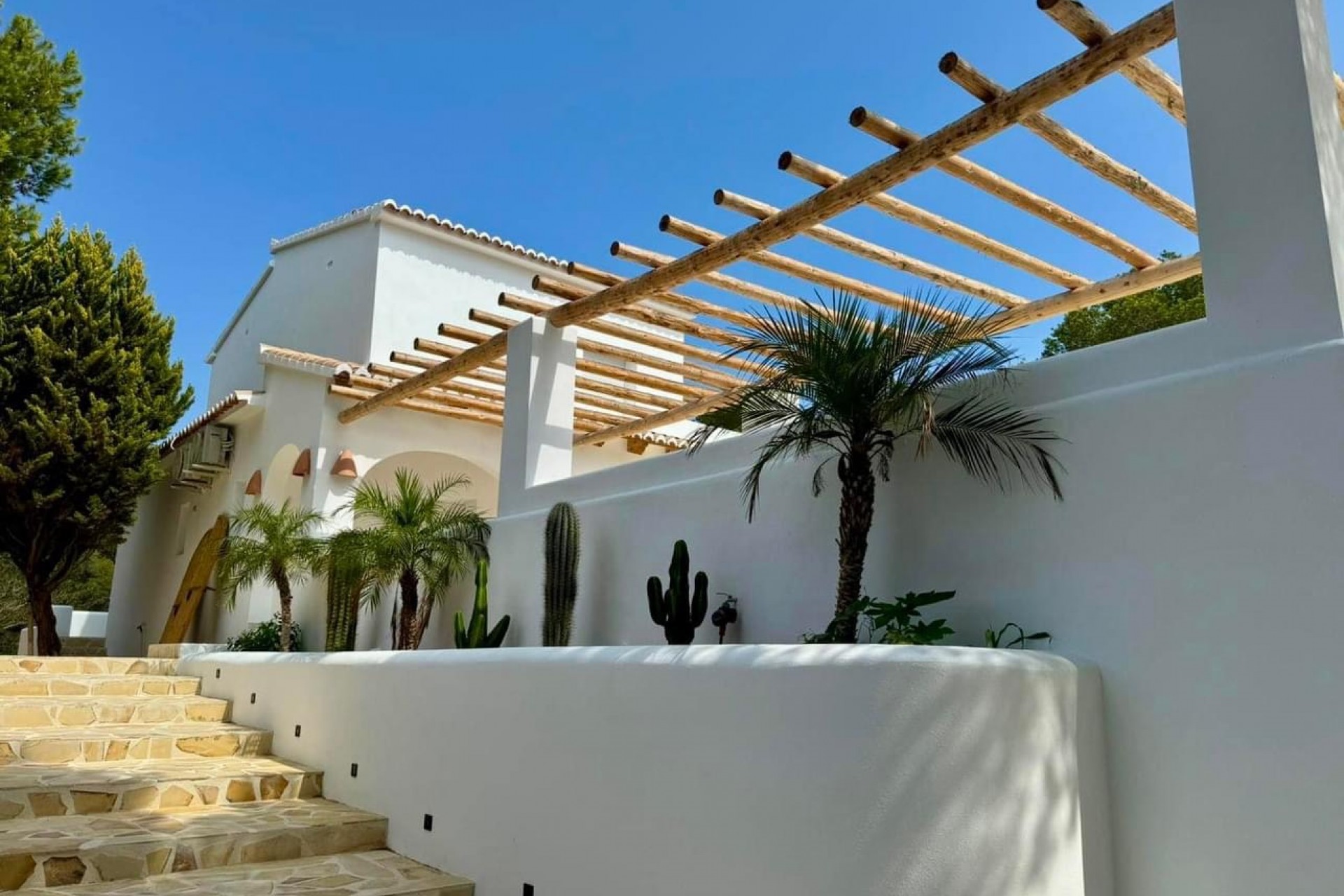 Återförsäljning - Villa -
Jávea - Costa Blanca