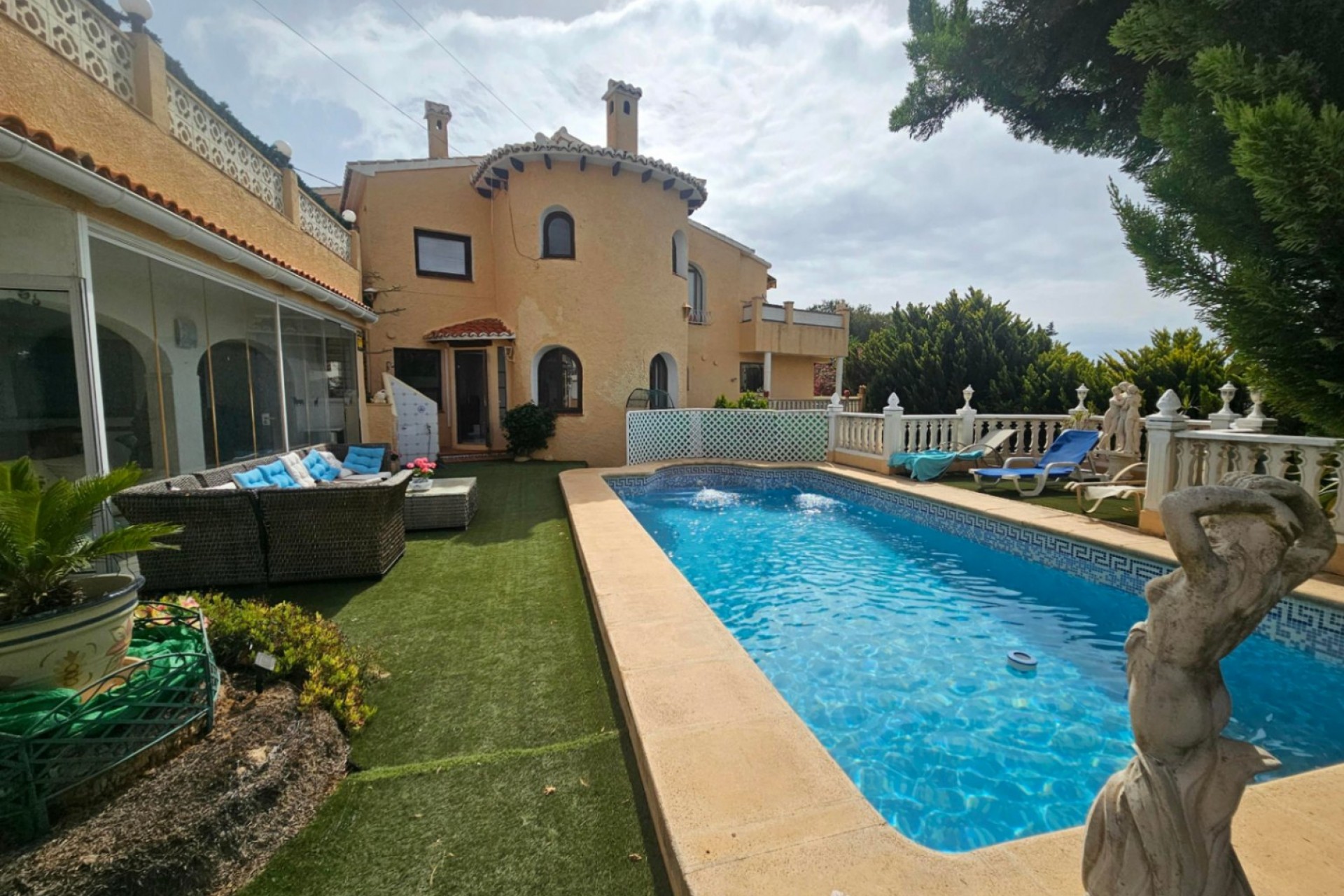 Återförsäljning - Villa -
Jávea - Costa Blanca